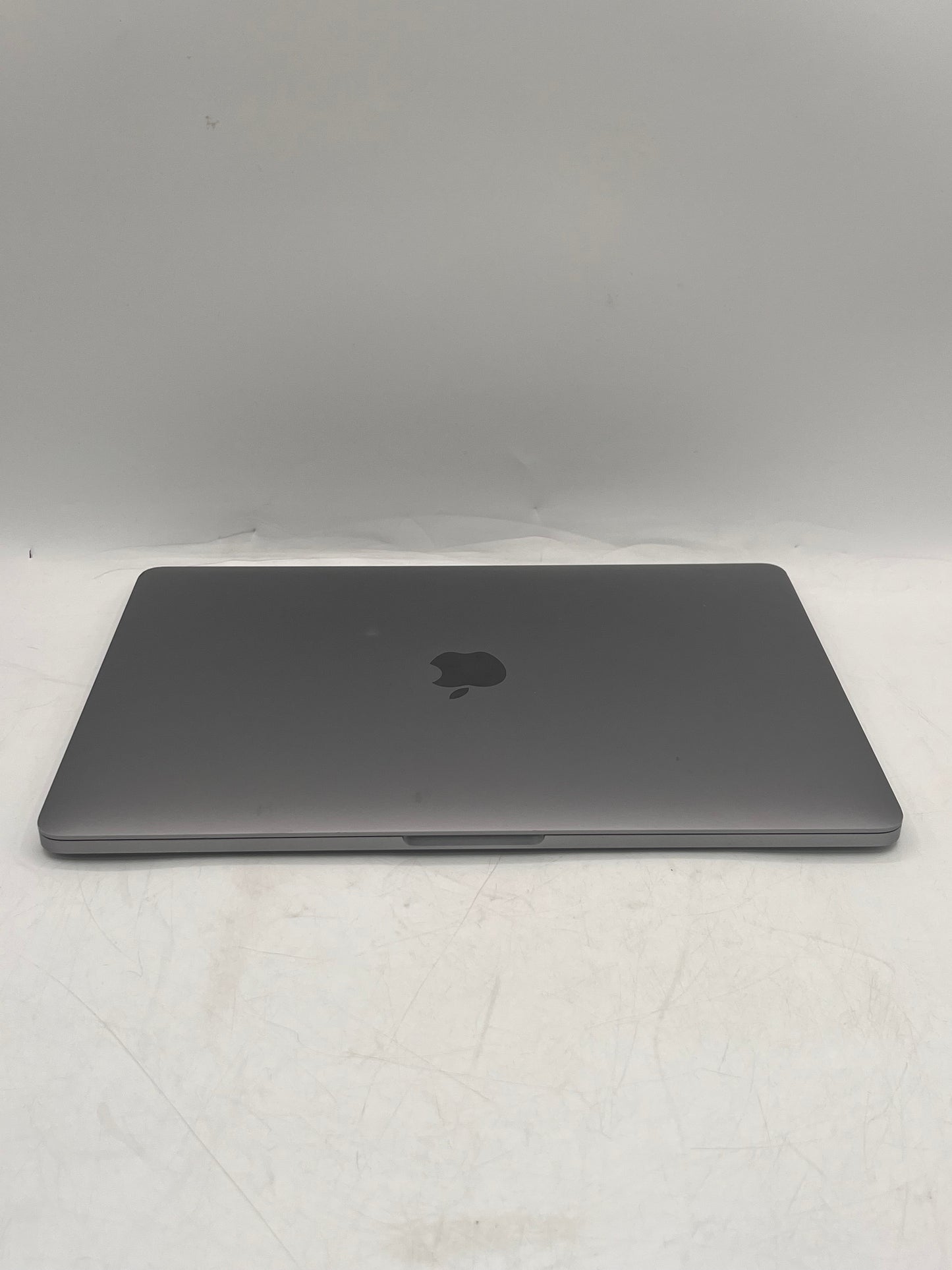 Apple MacBook Pro 13" A1989 2019 Core i5 16GB 256GB Space Gray