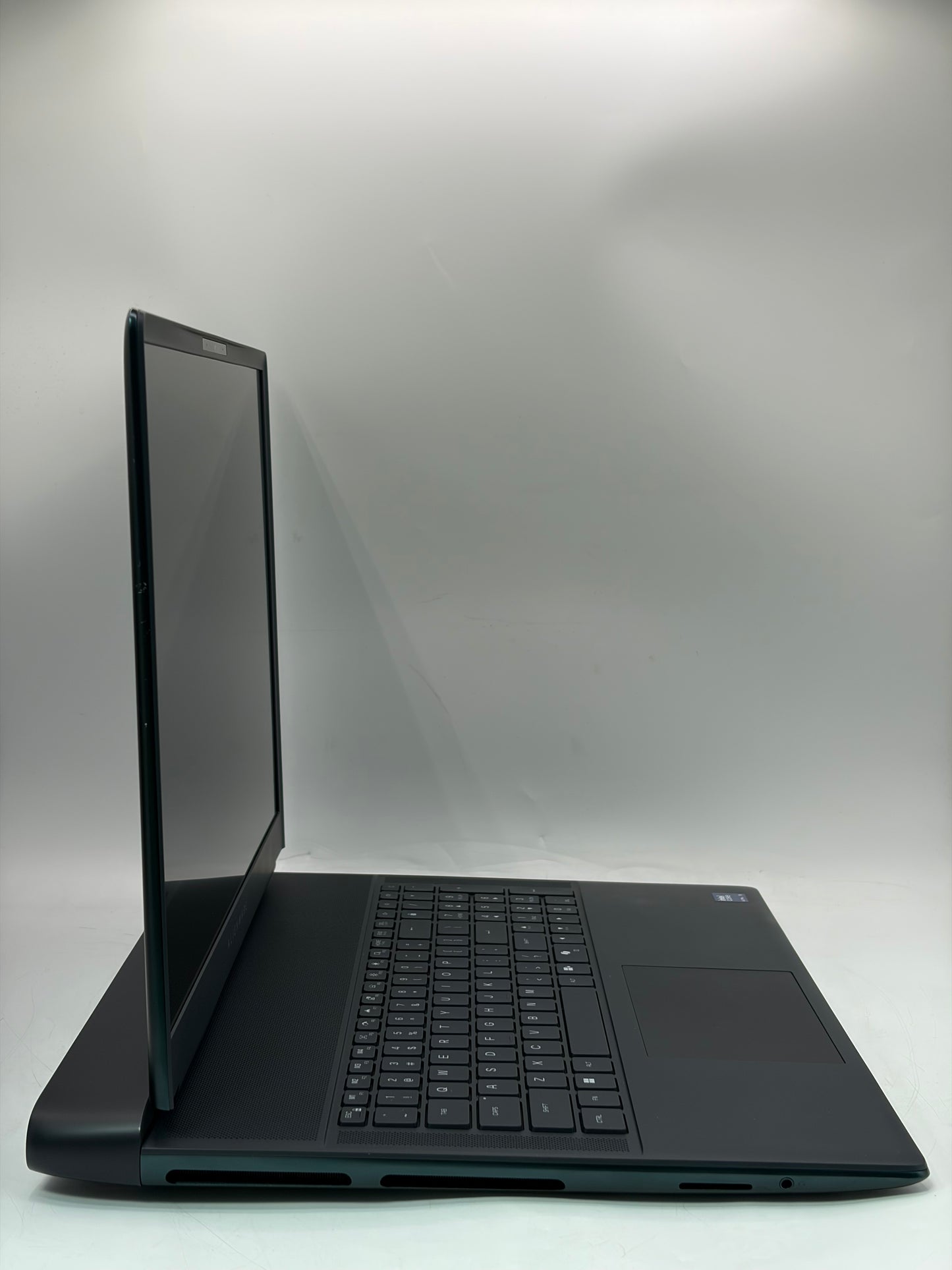 Dell Alienware 18 Area 51 Laptop Core U9 275HX 64GB 2TB RTX 5090 Blue
