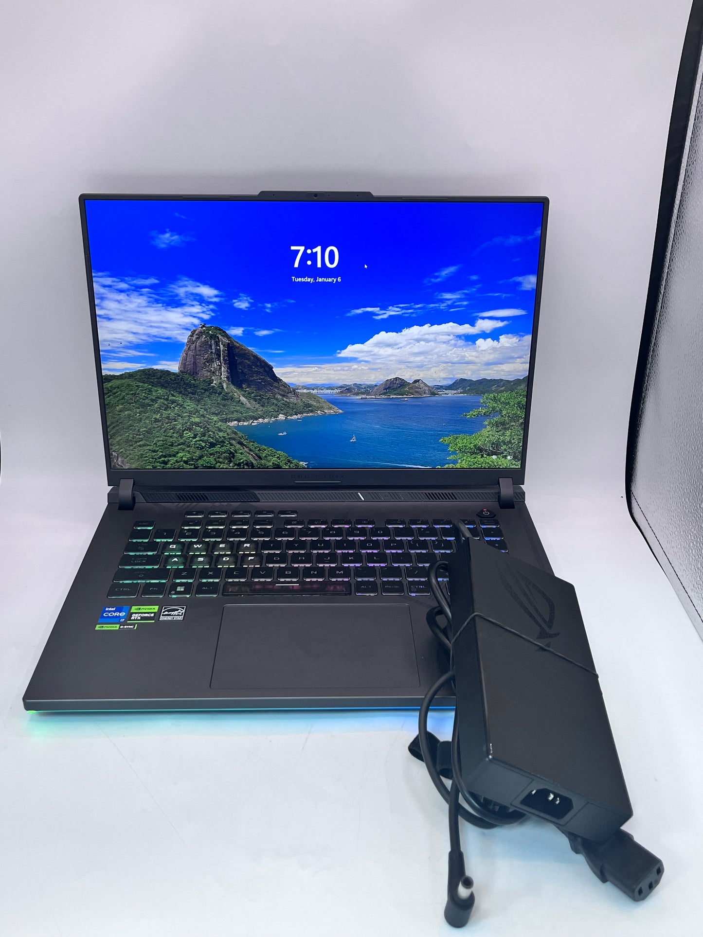 ASUS ROG Strix G614J 15.6" Gaming Laptop i7-13650hx RTX 4050 16GB 2.5TB SSD W11H