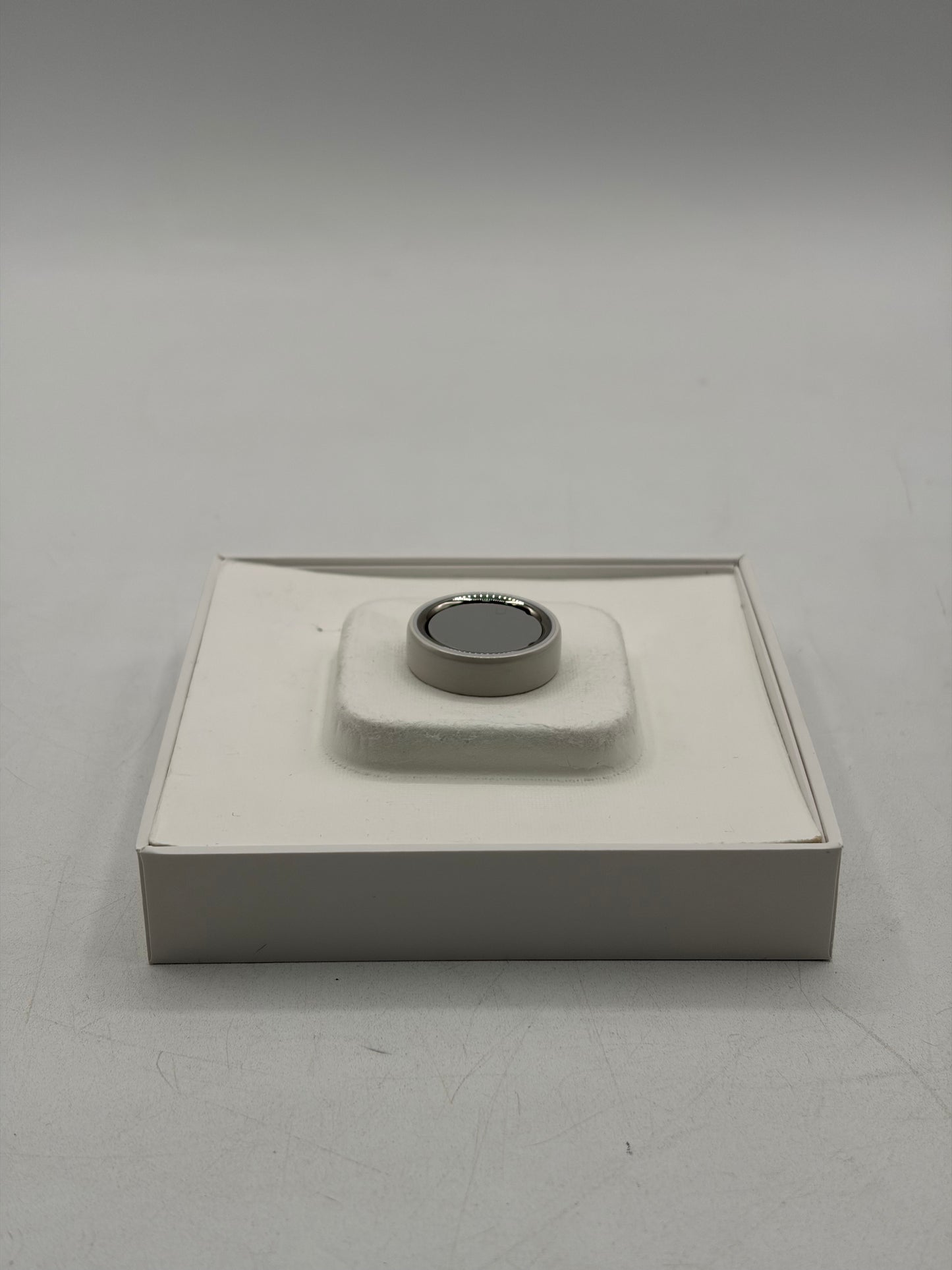 Oura Ring 4 Smart Activity Tracker - Size 11 - (JZ90-57460-11) - Ceramic Cloud