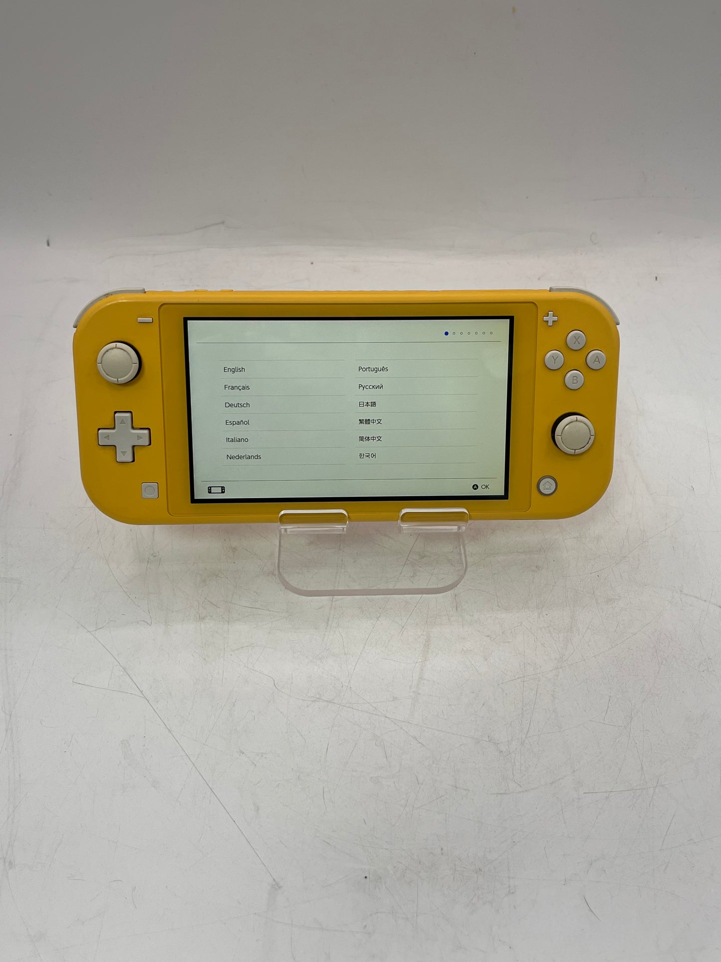 Nintendo Switch Lite HDH-001 32GB Video Game System - Yellow
