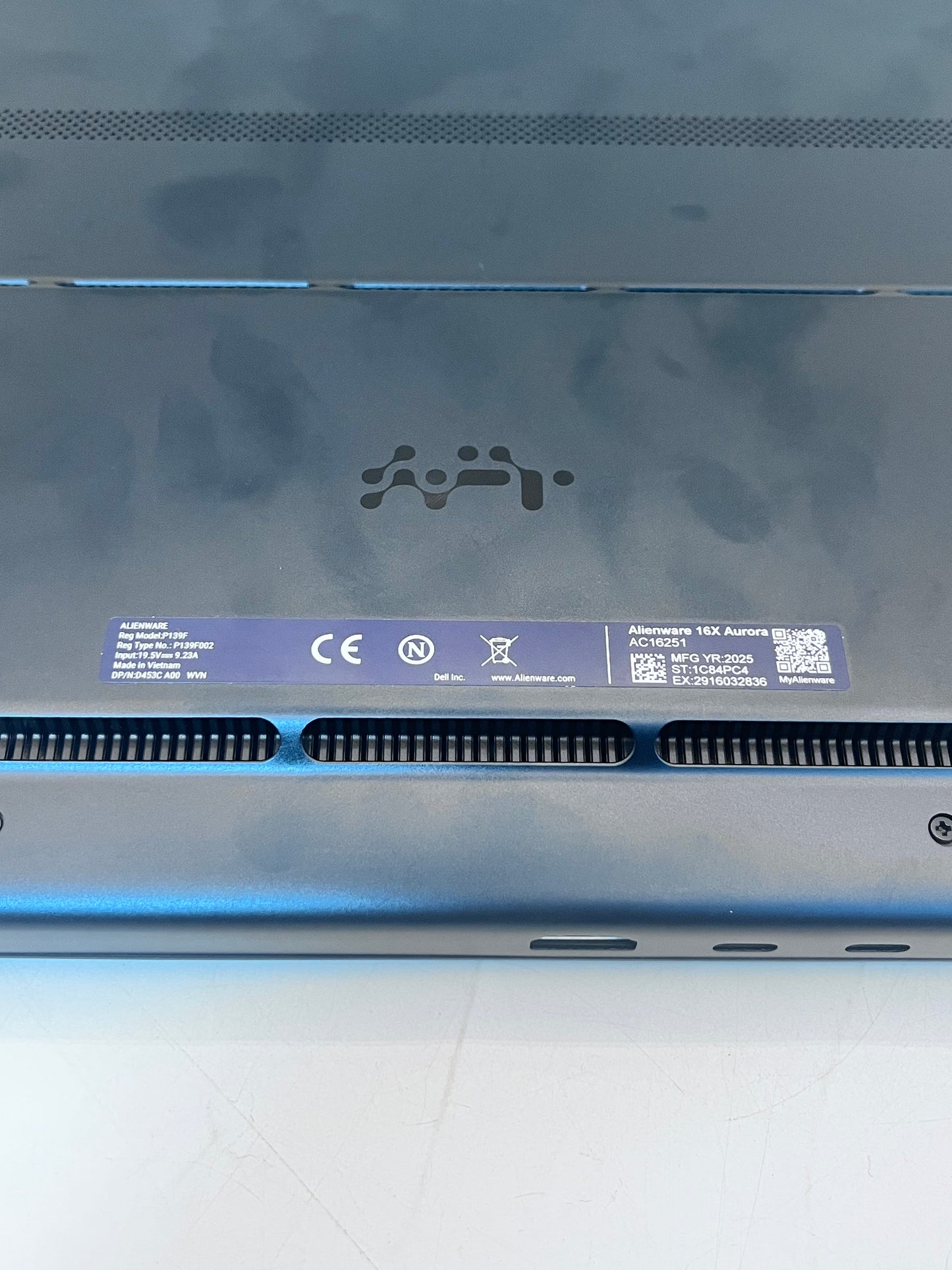 Dell Alienware 16X Aurora Ultra 9 275HX 32GB 1TB SSD RTX 5060 Intel AI Boost
