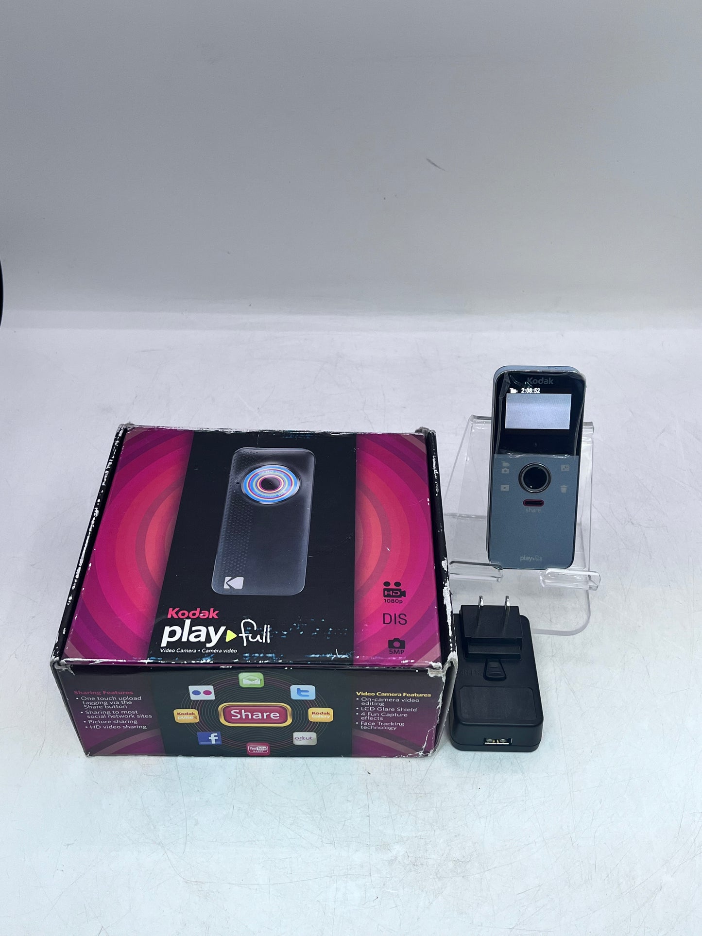 Kodak Playfull Model Ze1 Video Camera Full 1080p - Silver