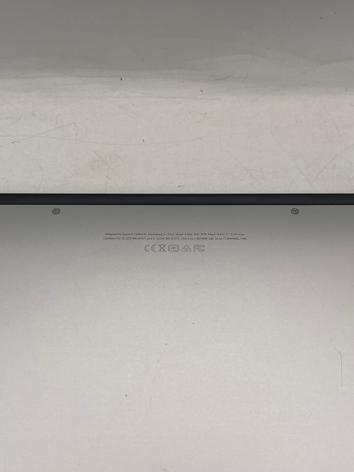 Apple MacBook Air 13" A1466 2017 Core i5 8GB 128GB Black Parts