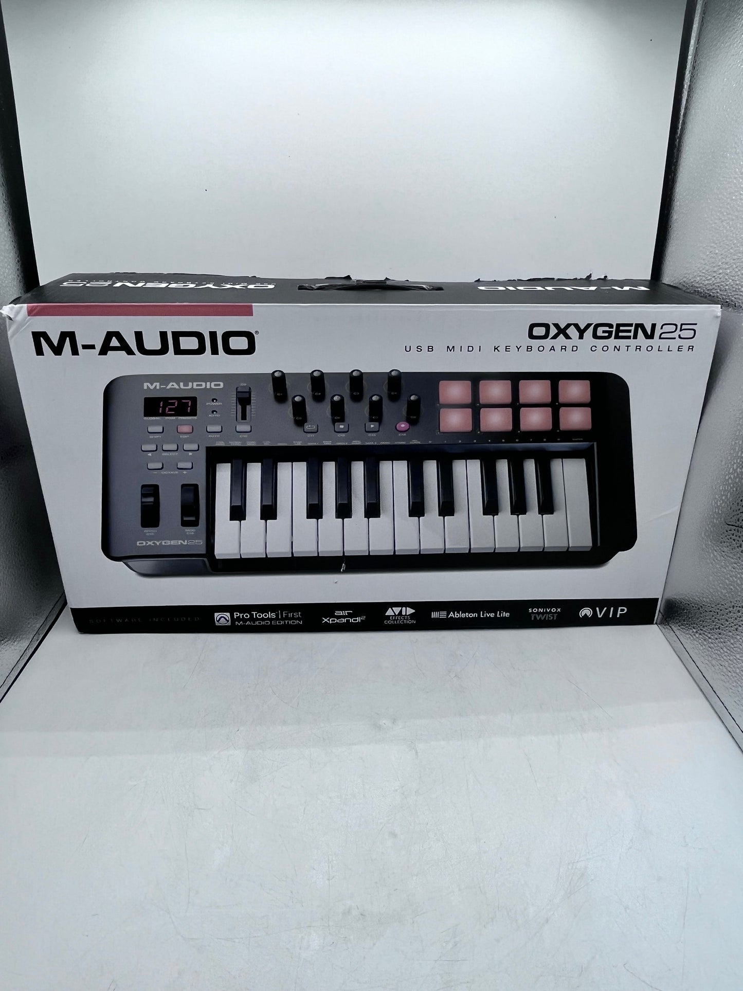 M-Audio Oxygen 25 IV Keyboard Controller 25 Keys Black