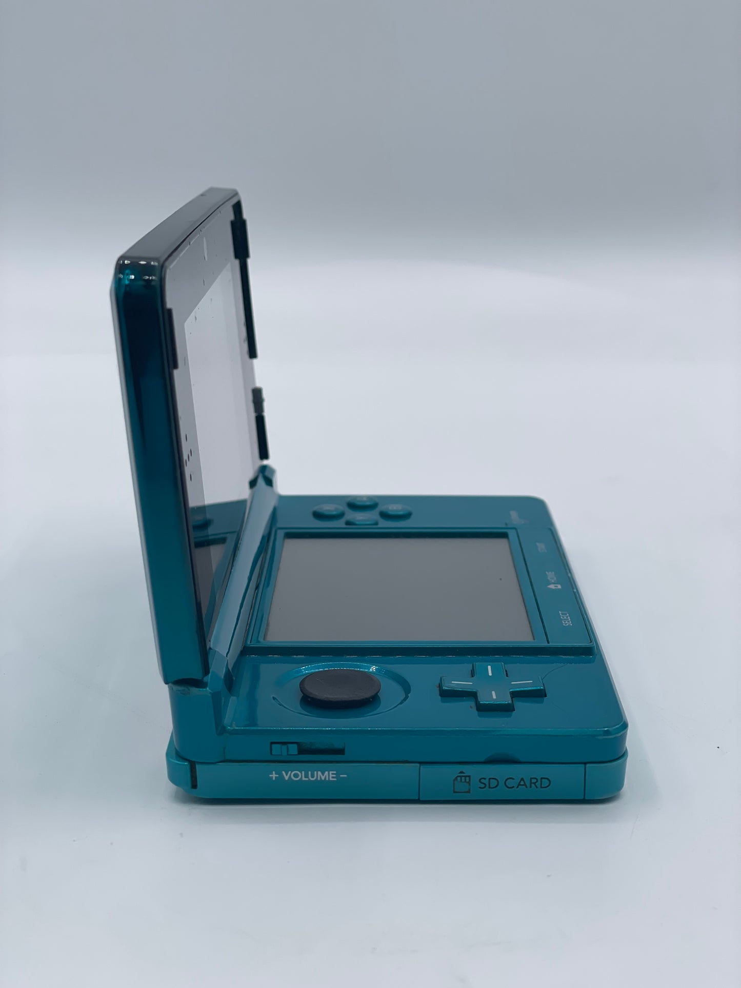 Nintendo 3DS Blue CTR-001 2011 Video Game System