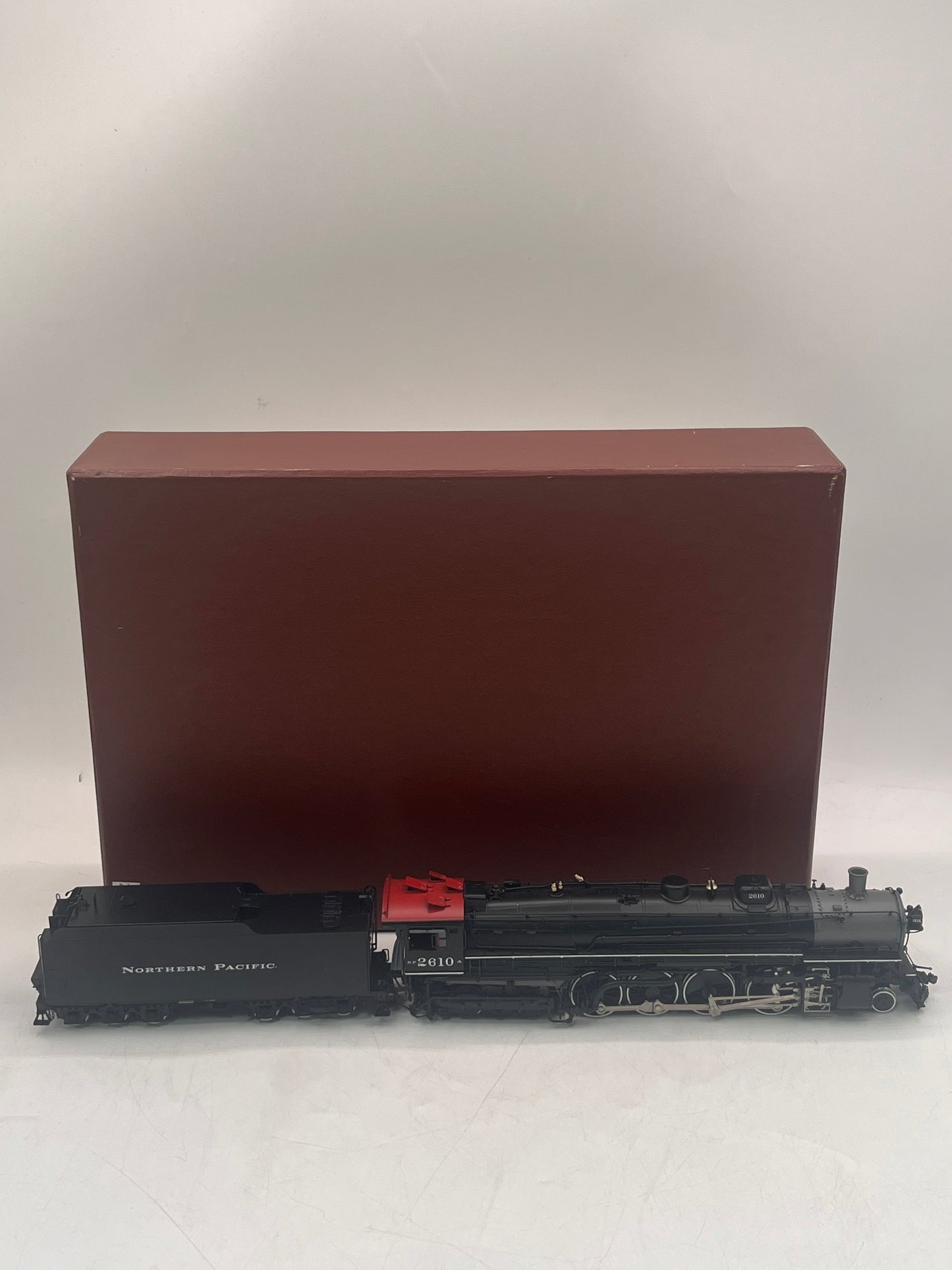 W&R Enterprises Northern Pacific Class A 4-8-4 Version 2 Oil Locomotive & Tender