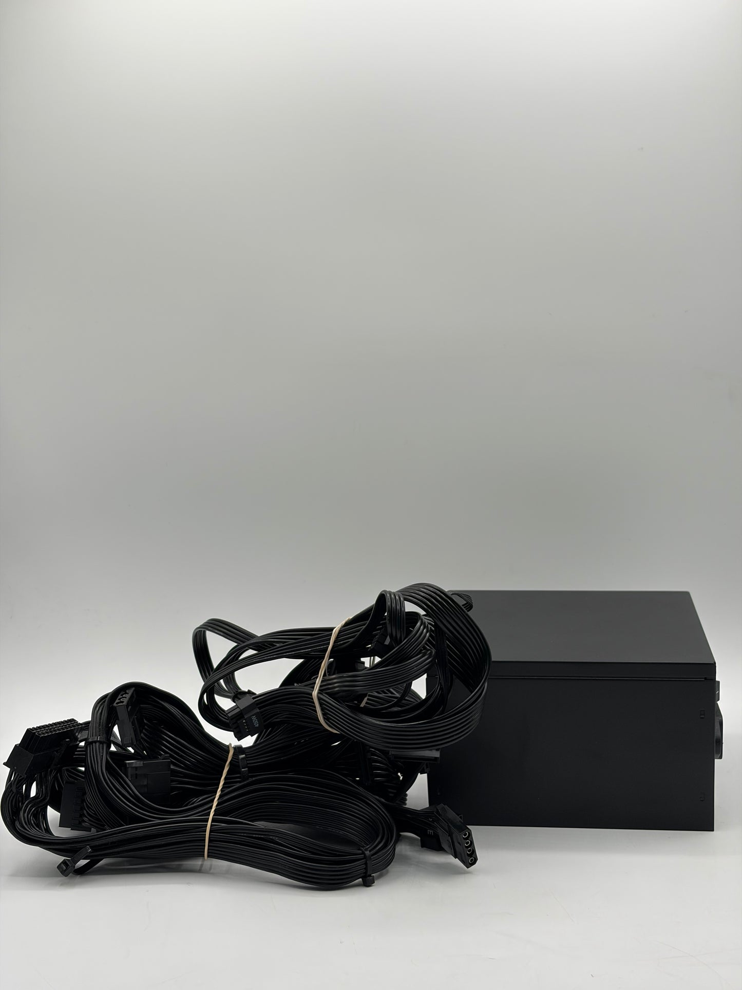 Raidmax 750AE 750W Computer Power Supply RX-750AE(SI)