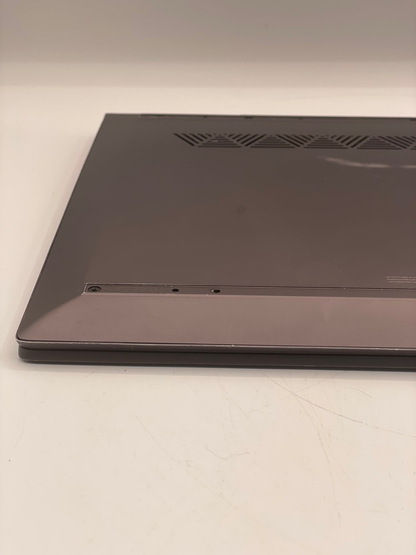 HP Envy x360 15.6" Laptop - AMD Ryzen 5 3500U 8GB RAM 256GB SSD 15M-DS0011DX