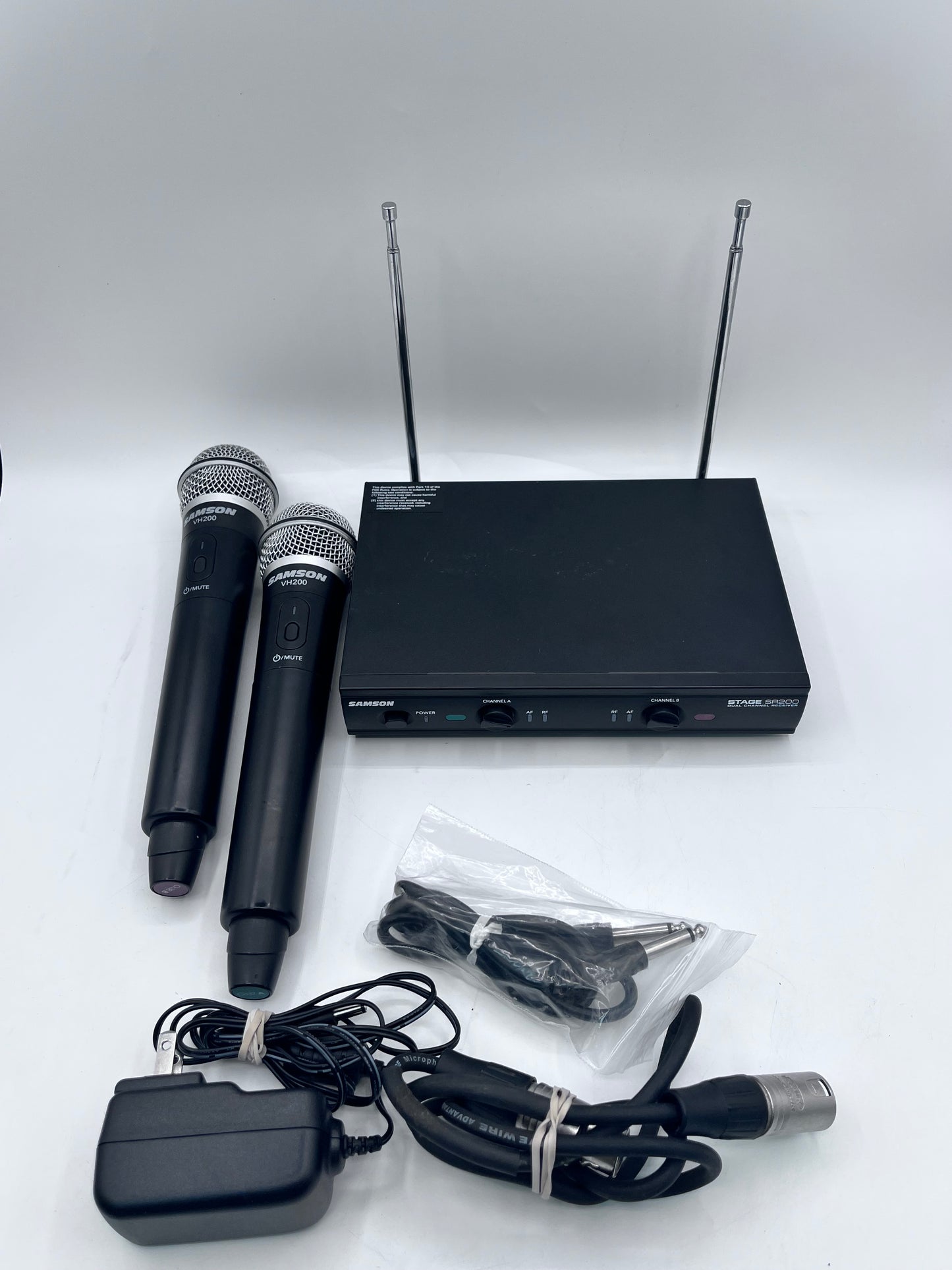 Samson Stage 200 Dual-Channel Handheld VHF Wireless System Black