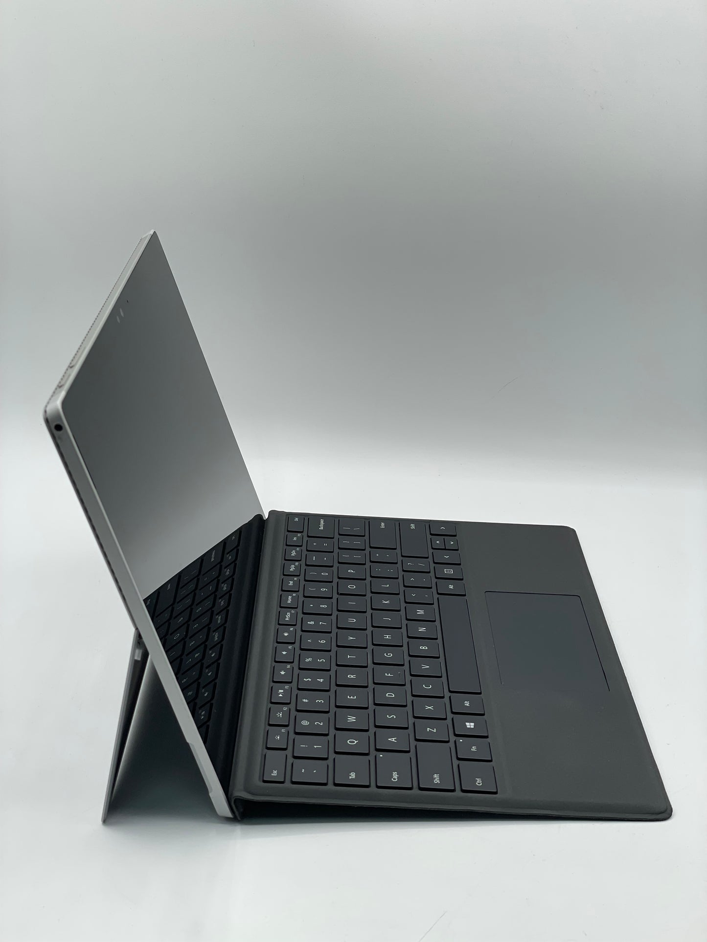 Microsoft Surface Pro 4 1724 12.3" i7-6650U 2.2GHz 16GB RAM 256GB SSD Great Condition