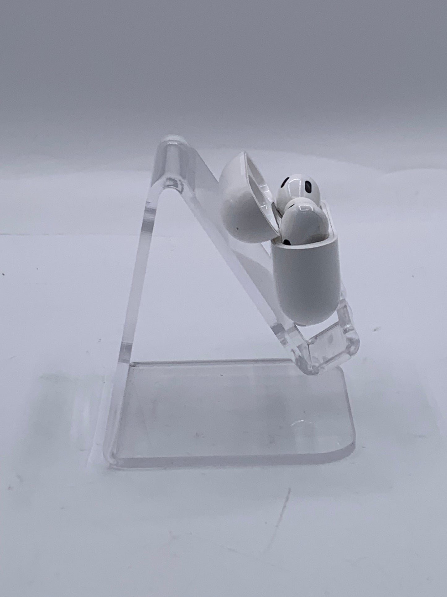 Apple AirPods Pro 2nd Gen A2968 Wireless Headphones White Complete Set