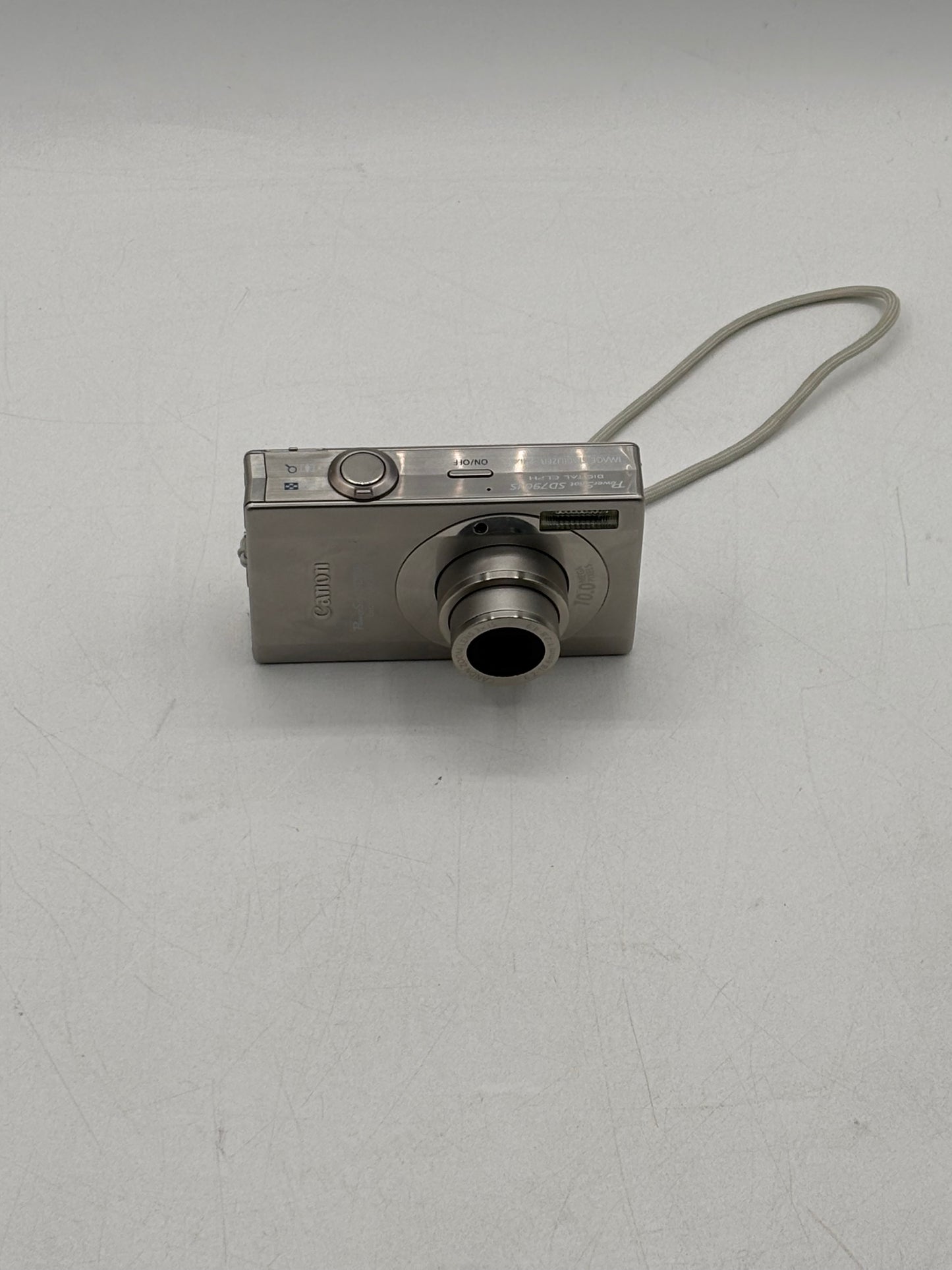 Canon PowerShot SD790 IS Digital Camera - Silver