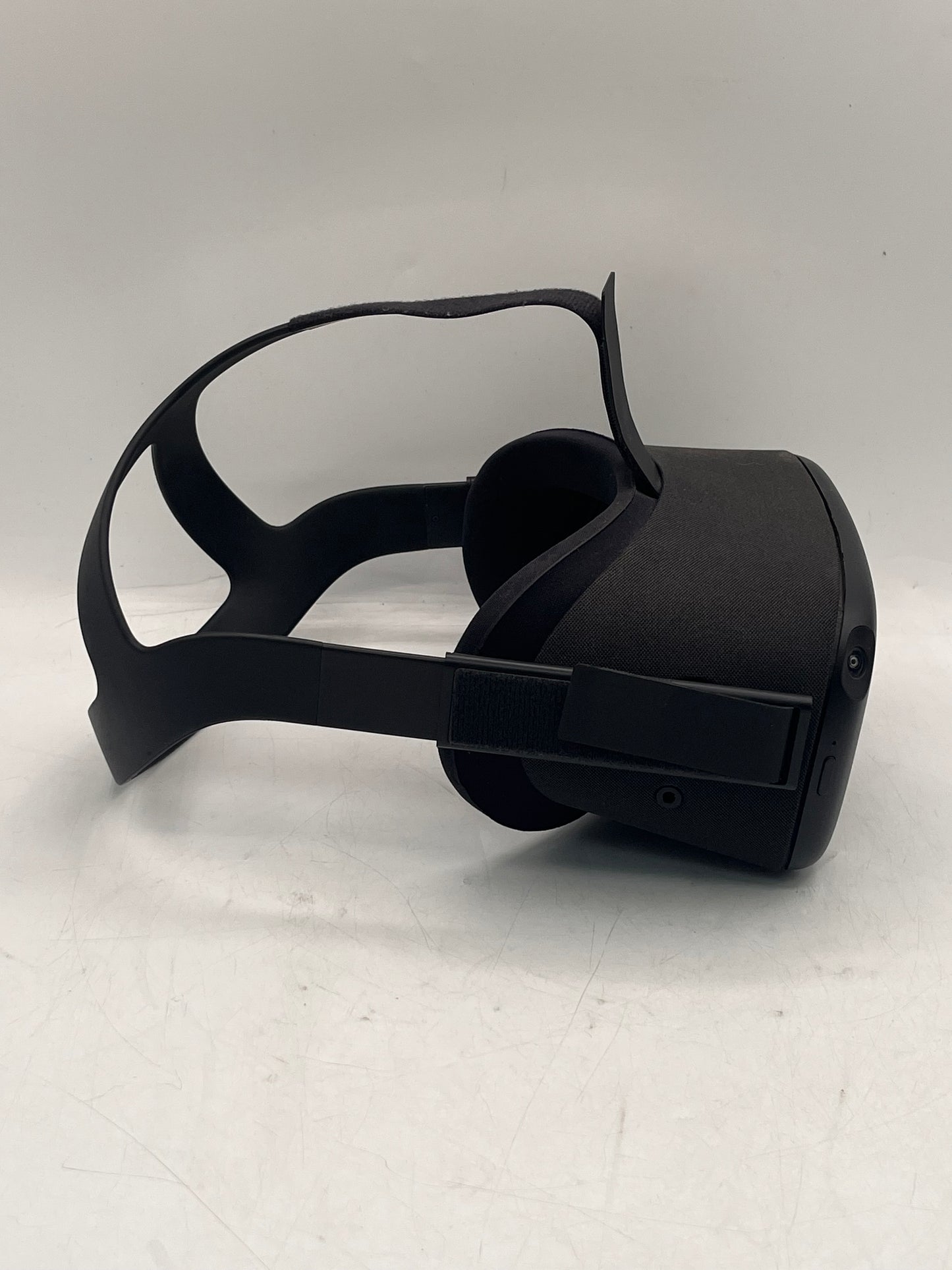 Meta Quest 1 All-in-One VR 64GB Gaming Headset - Black