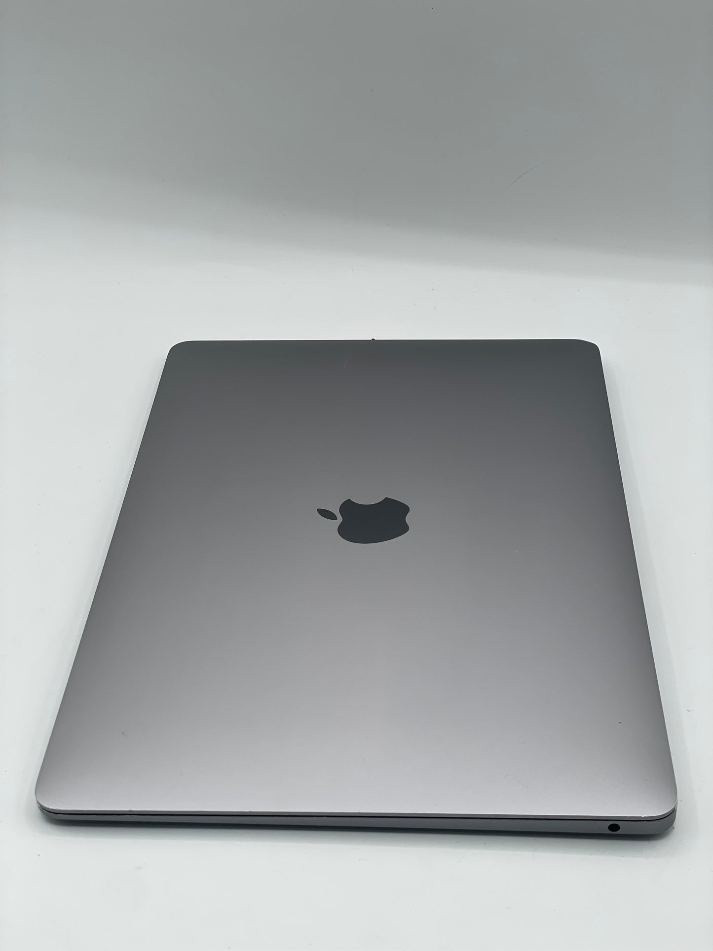 2019 Apple Macbook Air 13' i5 8GB 128GB A1932 MVFH2LL/A Space Gray READ