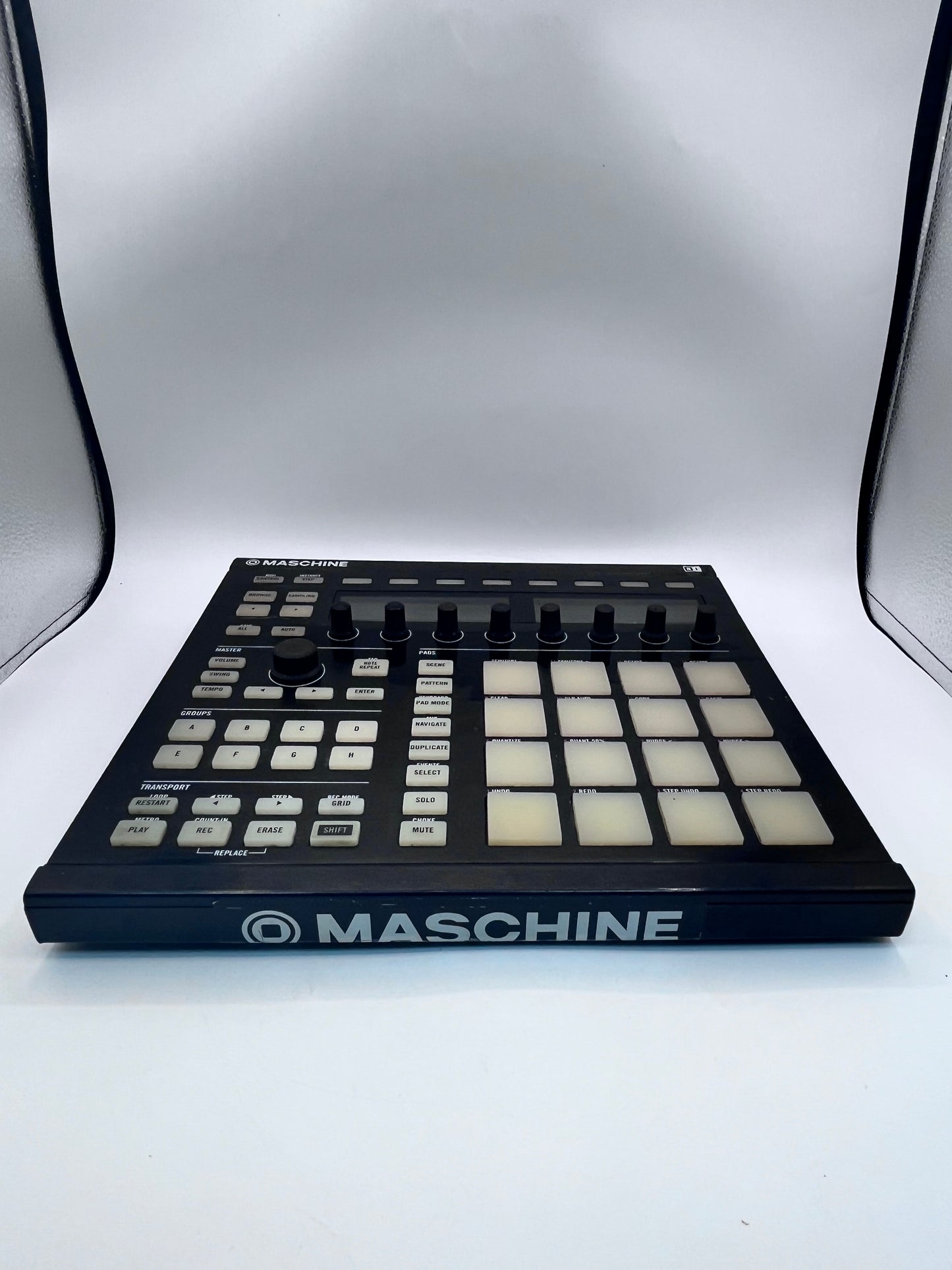 Native Instruments Maschine MK2 Pro Audio Equipment - Black