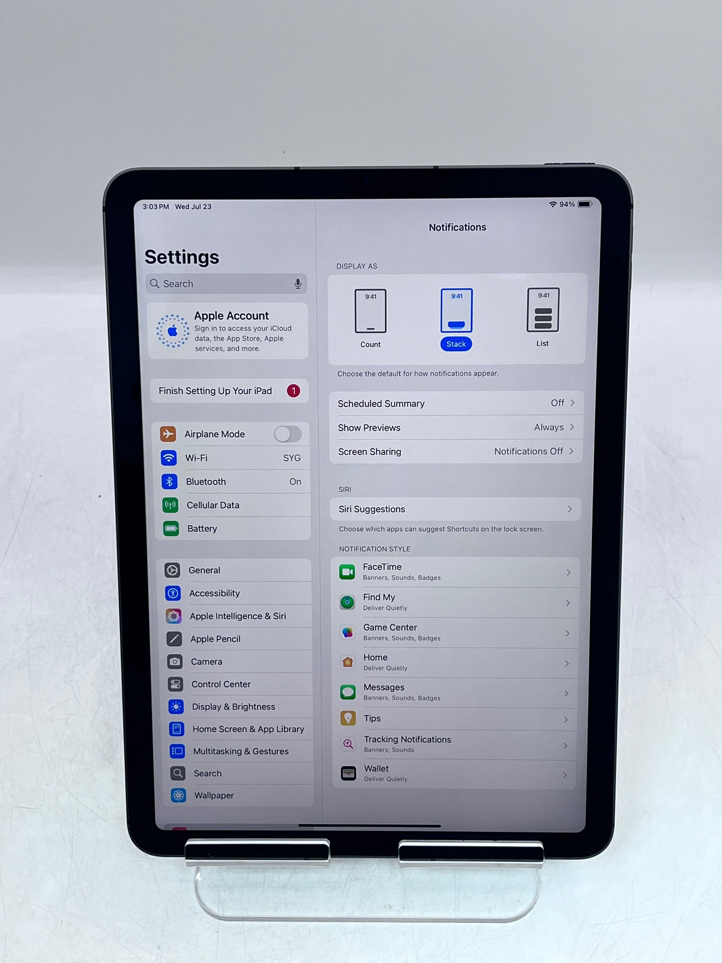 Apple iPad Air Unlocked (5th Generation) 64GB Space Gray Wi-Fi + Cellular A2589