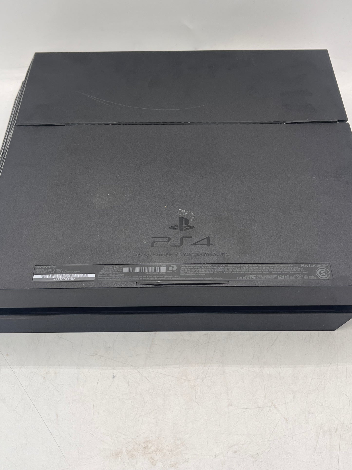 Sony PlayStation 4 CUH-1115A 500GB Console with 2 Controllers and Power Cable Black