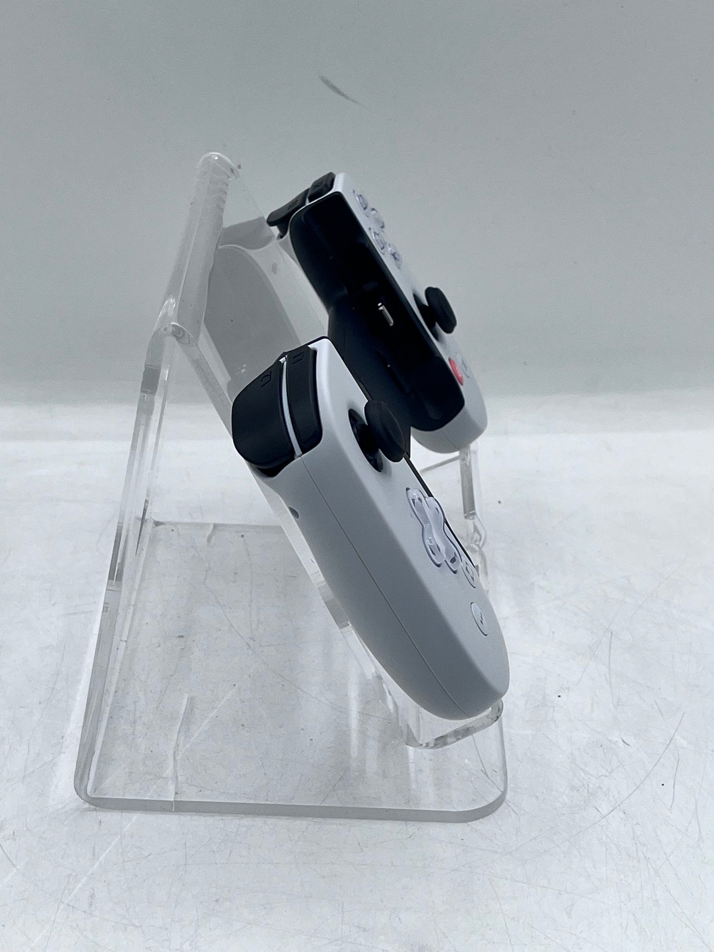 Backbone PlayStation USB-C Mobile Gaming Controller iPhone Android - White