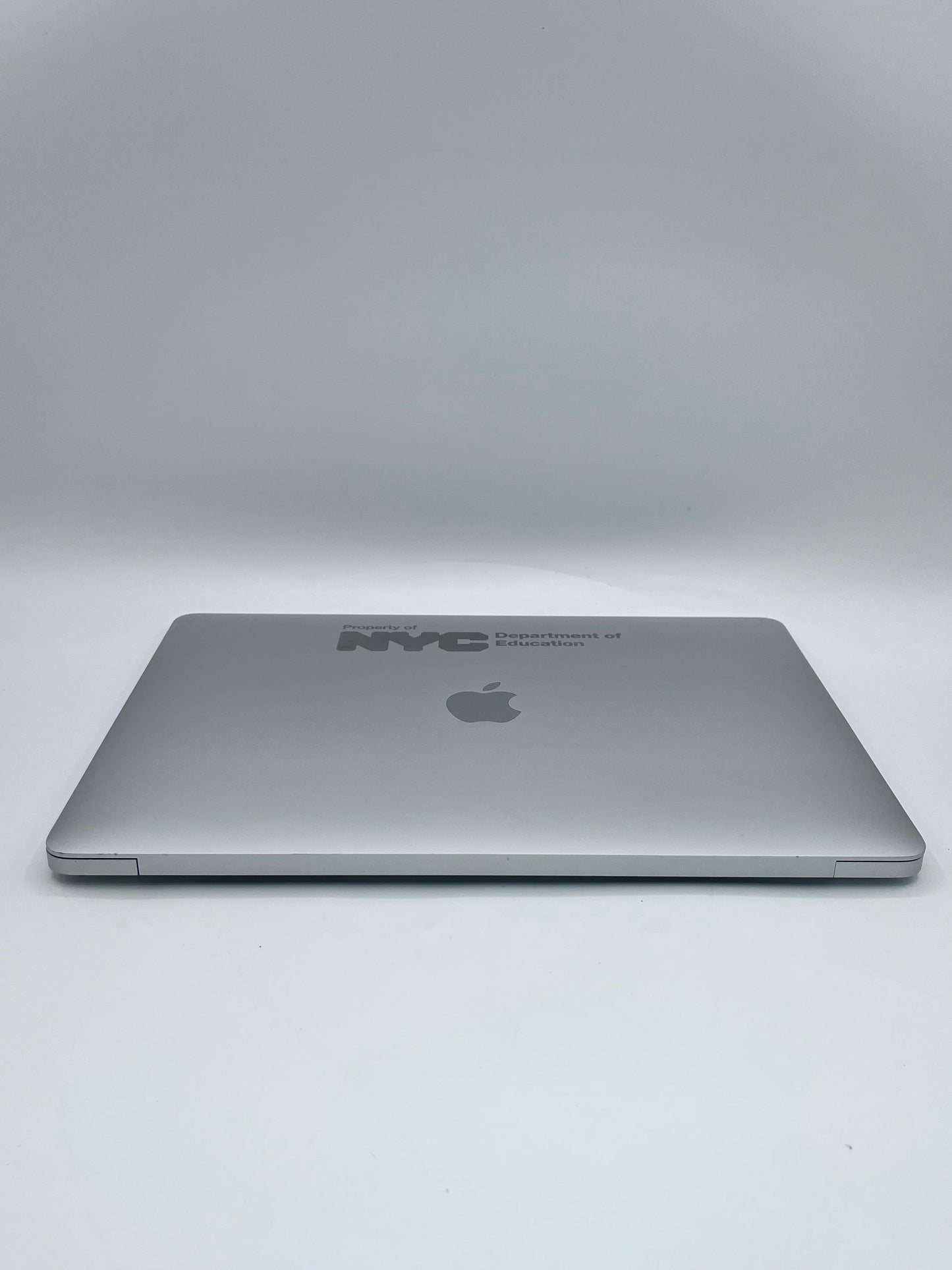 Apple MacBook Air 13.3" M1 8GB 256GB A2337 MGN93LL/A Silver Remotely Managed
