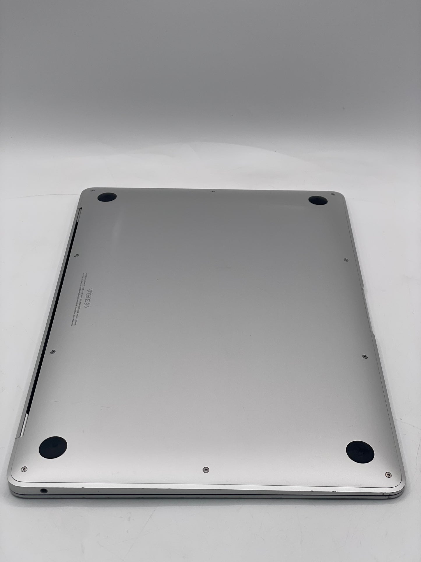 2020 Apple MacBook Air 13.3" M1 7C 8GB 128GB A2337 REMOTELY MANAGED