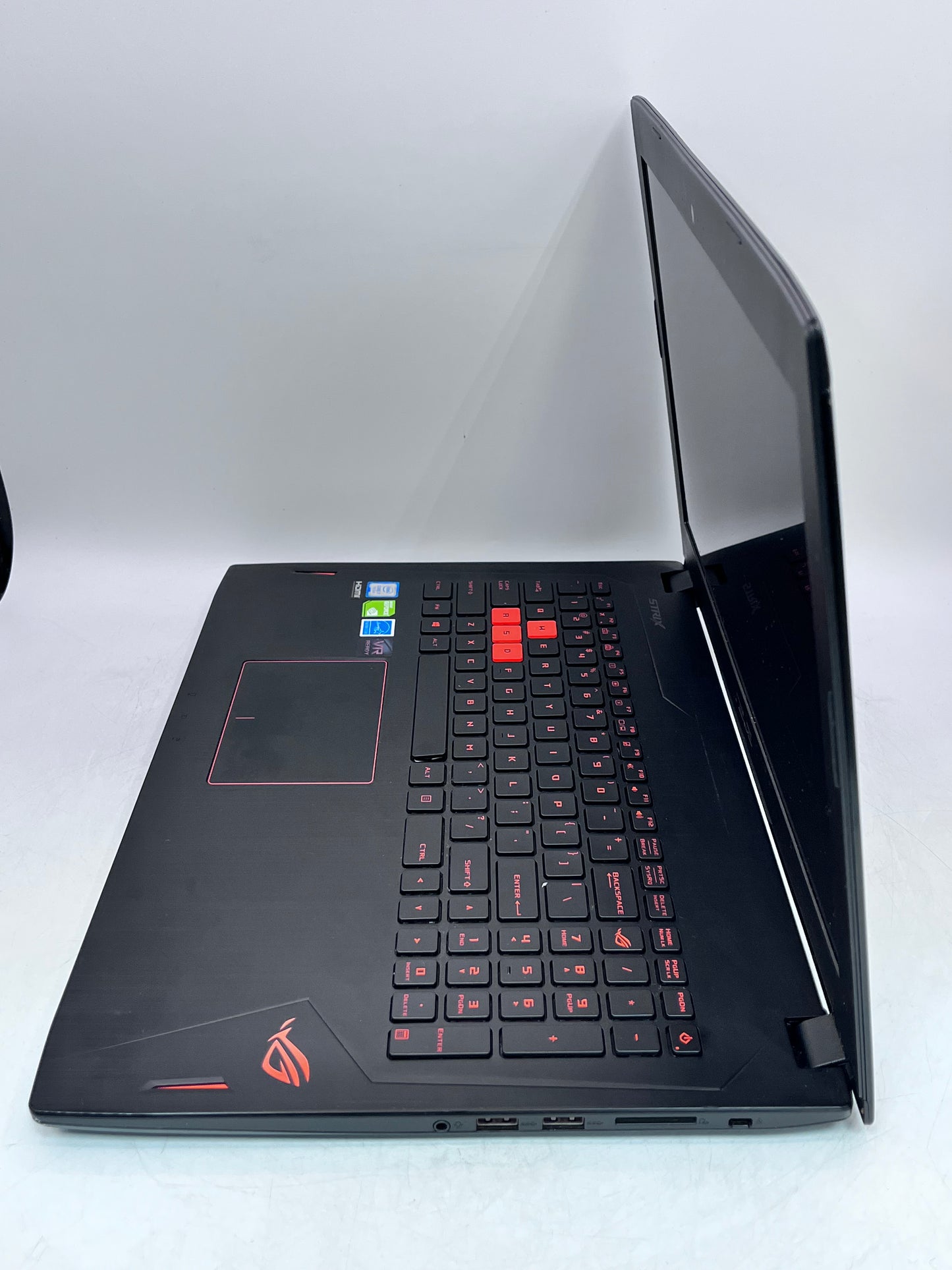 ASUS ROG GL502V Gaming Laptop  Core i7  16GB 512GB RTX 1060 Battery Issue - For Parts