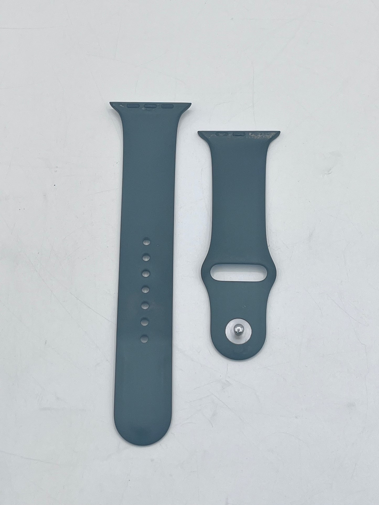 Apple Watch Series 8 A2771 45mm Solo Loop Band GPS  - Black