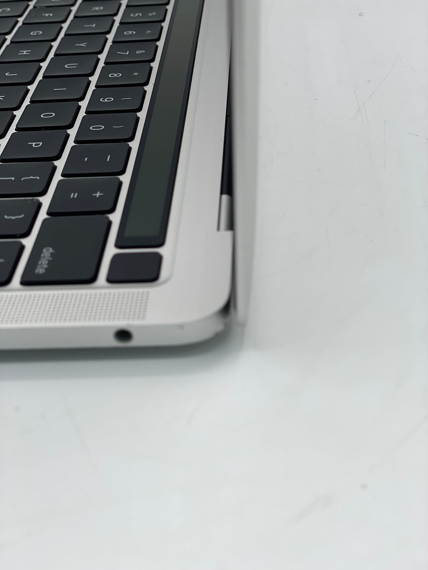 Apple MacBook Pro 2020 13in (512GB SSD, M1, 8GB) Laptop - Space Gray - MYD92LL/A