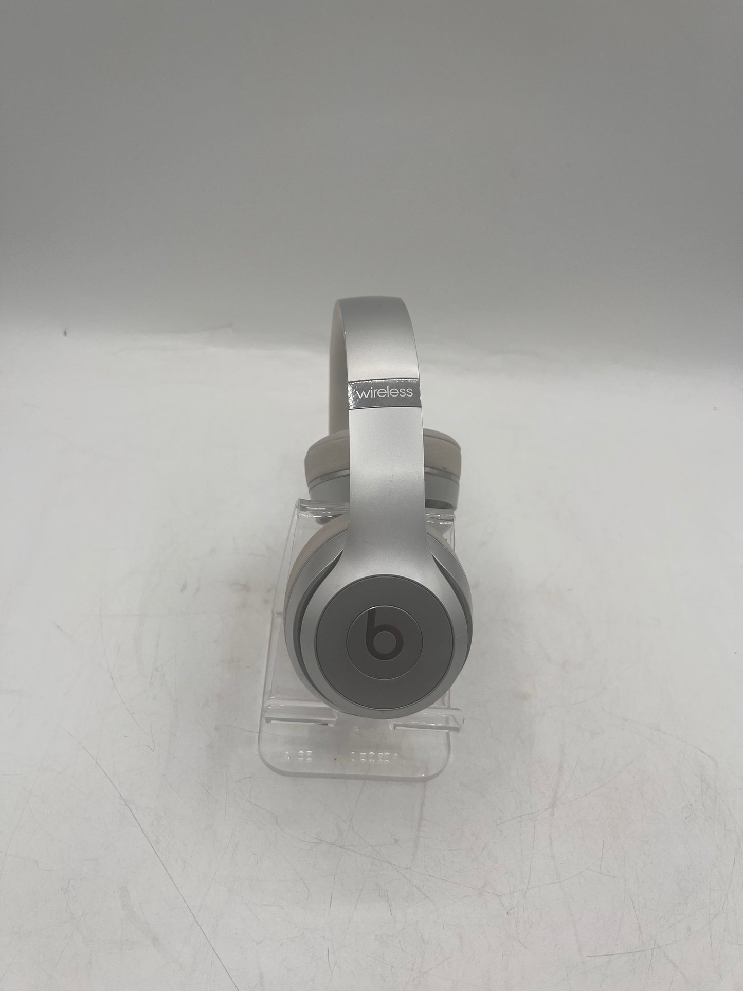 Beats Solo3 Wireless Bluetooth Over-Ear Headphones - Silver (MT293LL/A)