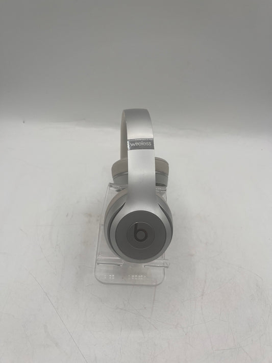 Beats Solo3 Wireless Bluetooth Over-Ear Headphones - Silver (MT293LL/A)