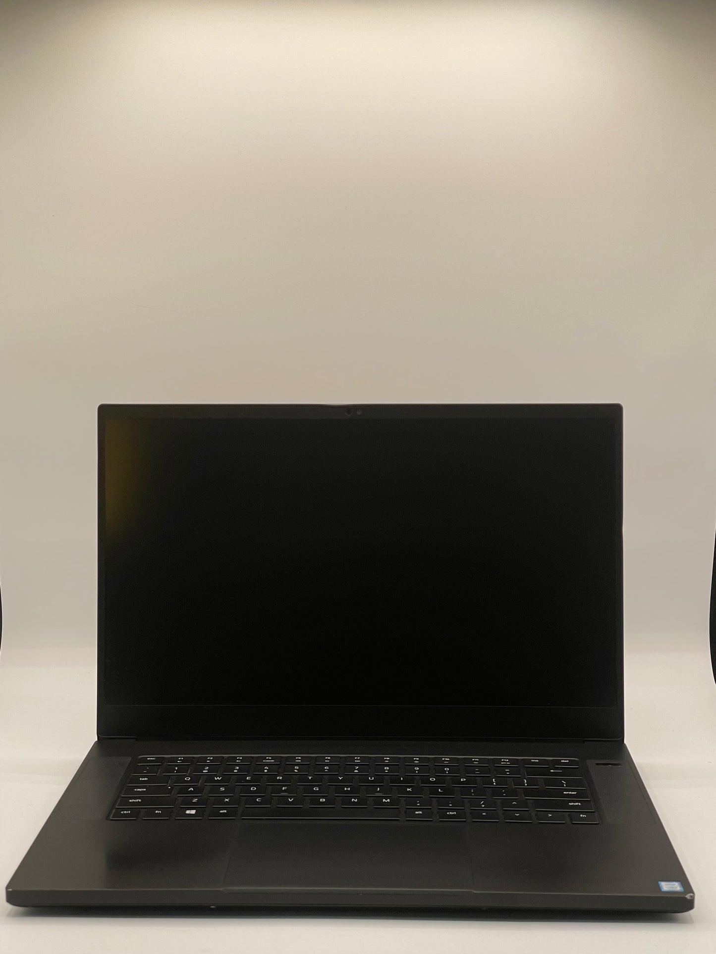 Razer Blade 15 RZ09-0301 - Nvidia 2070 Max, 64GB RAM, 2TB SSD READ
