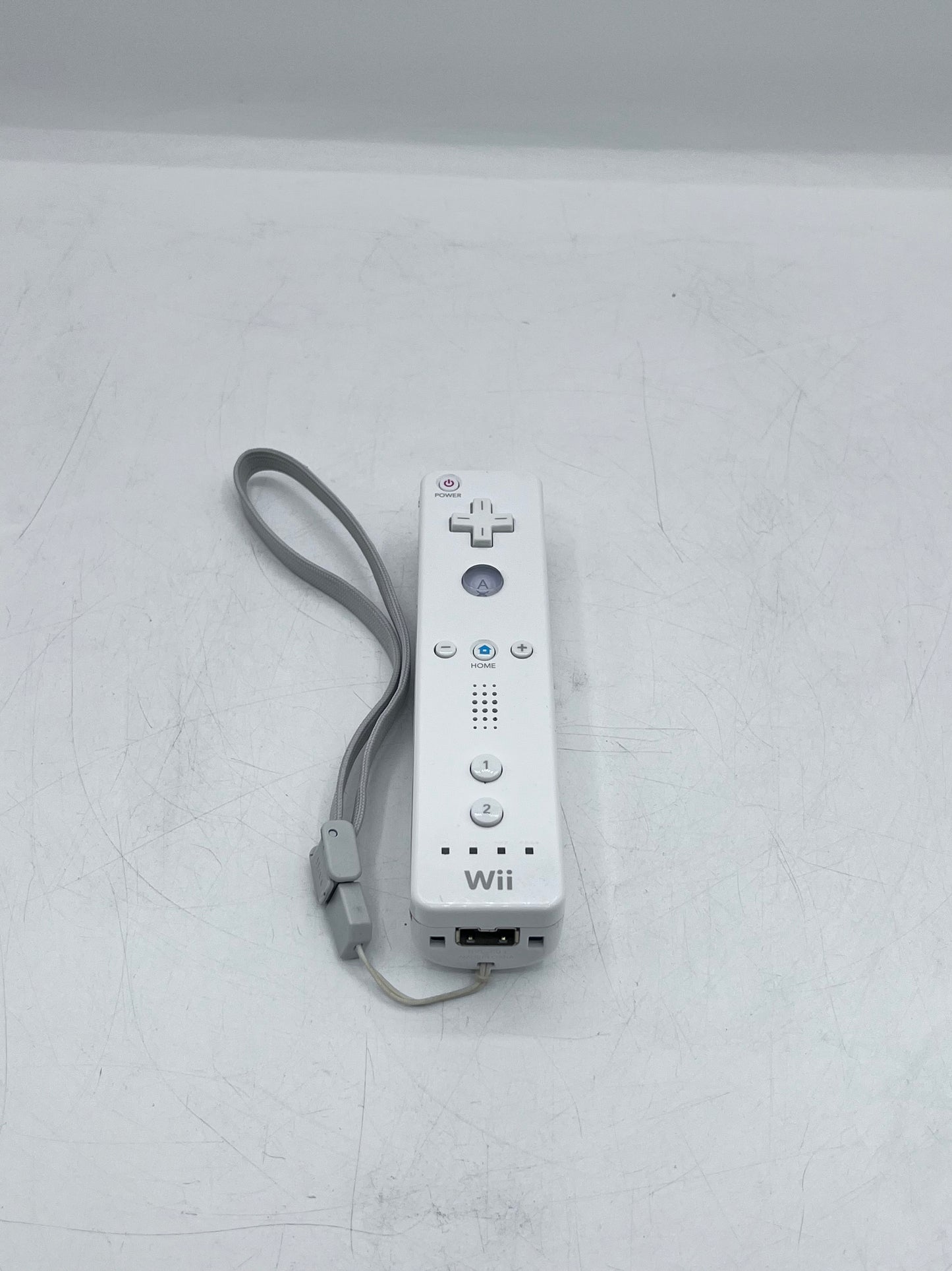 Nintendo Wii Game System (RVL-001) - 512 MB - White