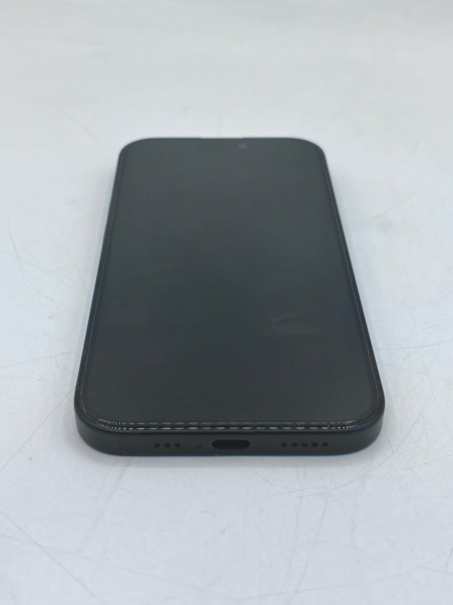 T-Mobile  Apple iPhone 15 6.1" 128GB MTLV3LL/A A2846 - Black READ!