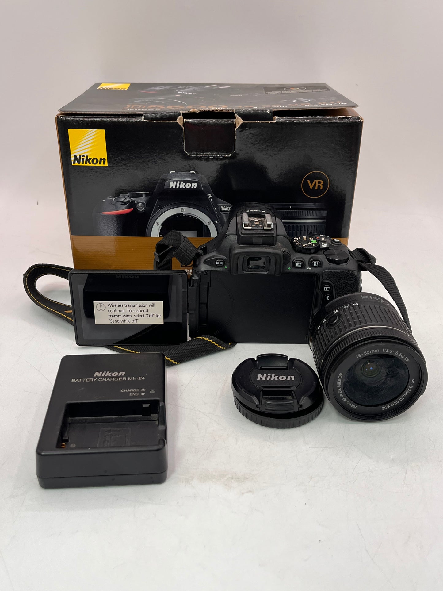 Nikon D5600 Digital Camera with 18-55mm 1:3.5-5.6G VR  - Black