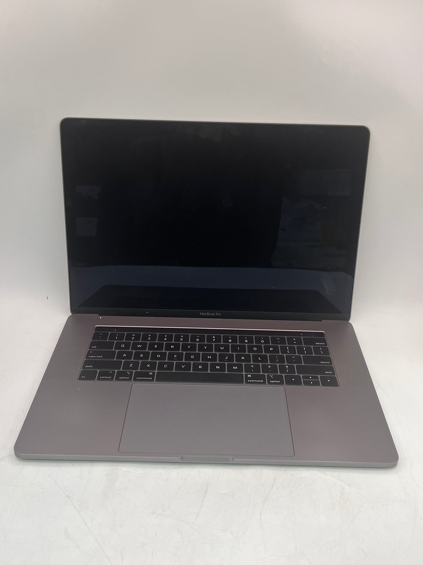 Apple MacBook Pro 15" A1990 2018 Core i9 32GB 512GB Space Gray