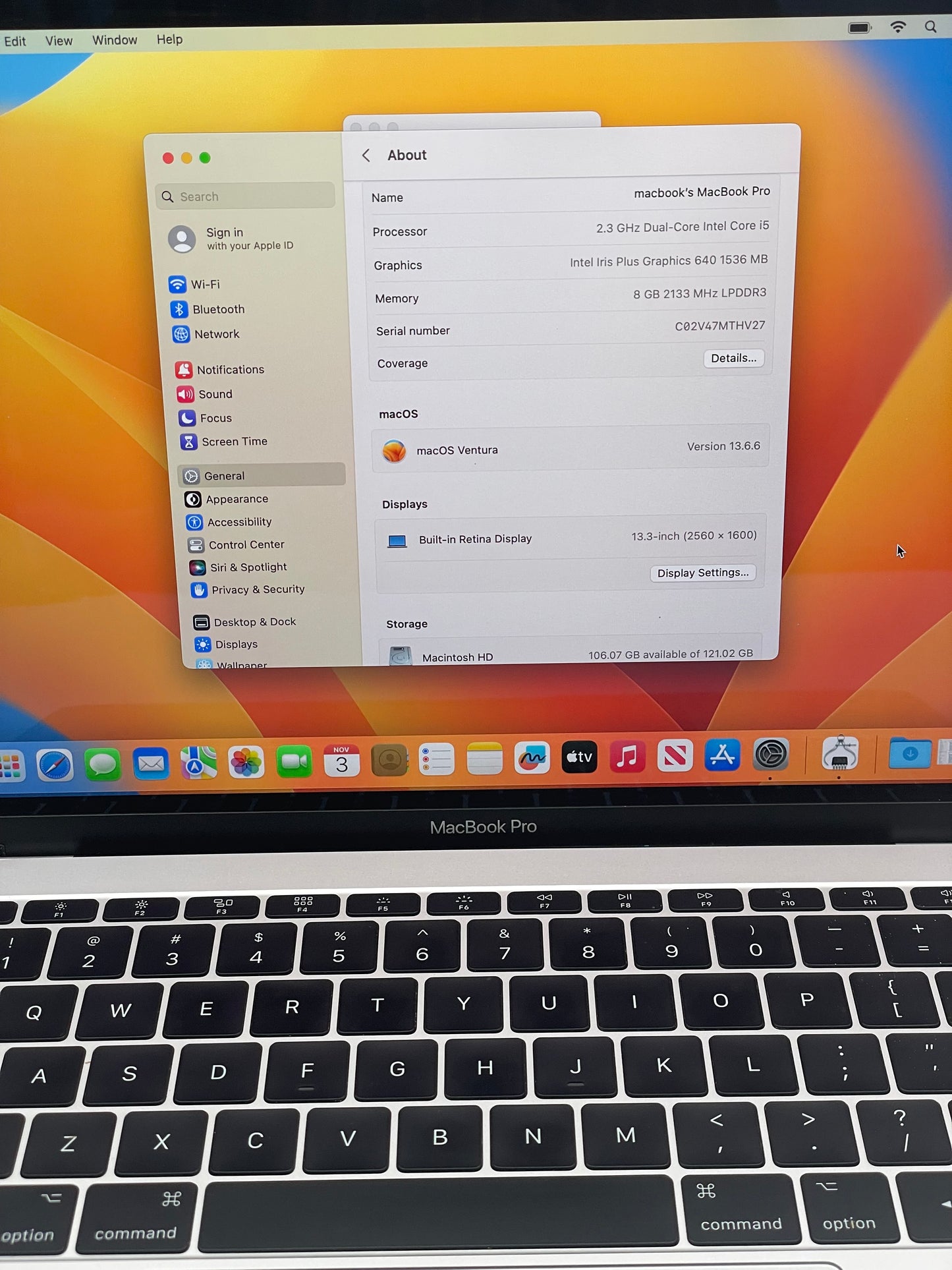 2017 Apple MacBook Pro 13" A1708 Core i5 @ 2.3GHz 8GB 128GB Space Gray