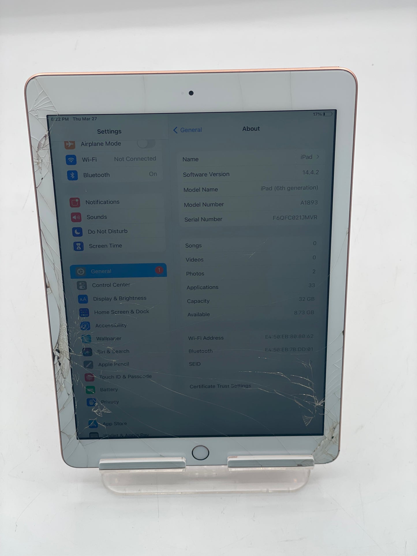 Apple iPad (6th Gen) A1893 (2018) White - Broken, 32GB WiFi, Cracked Screen