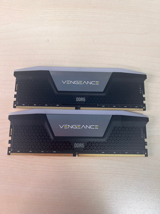 CORSAIR Vengeance RGB 64GB (2x32GB) DDR5 6000MT/s CL40 Memory Kit - Black