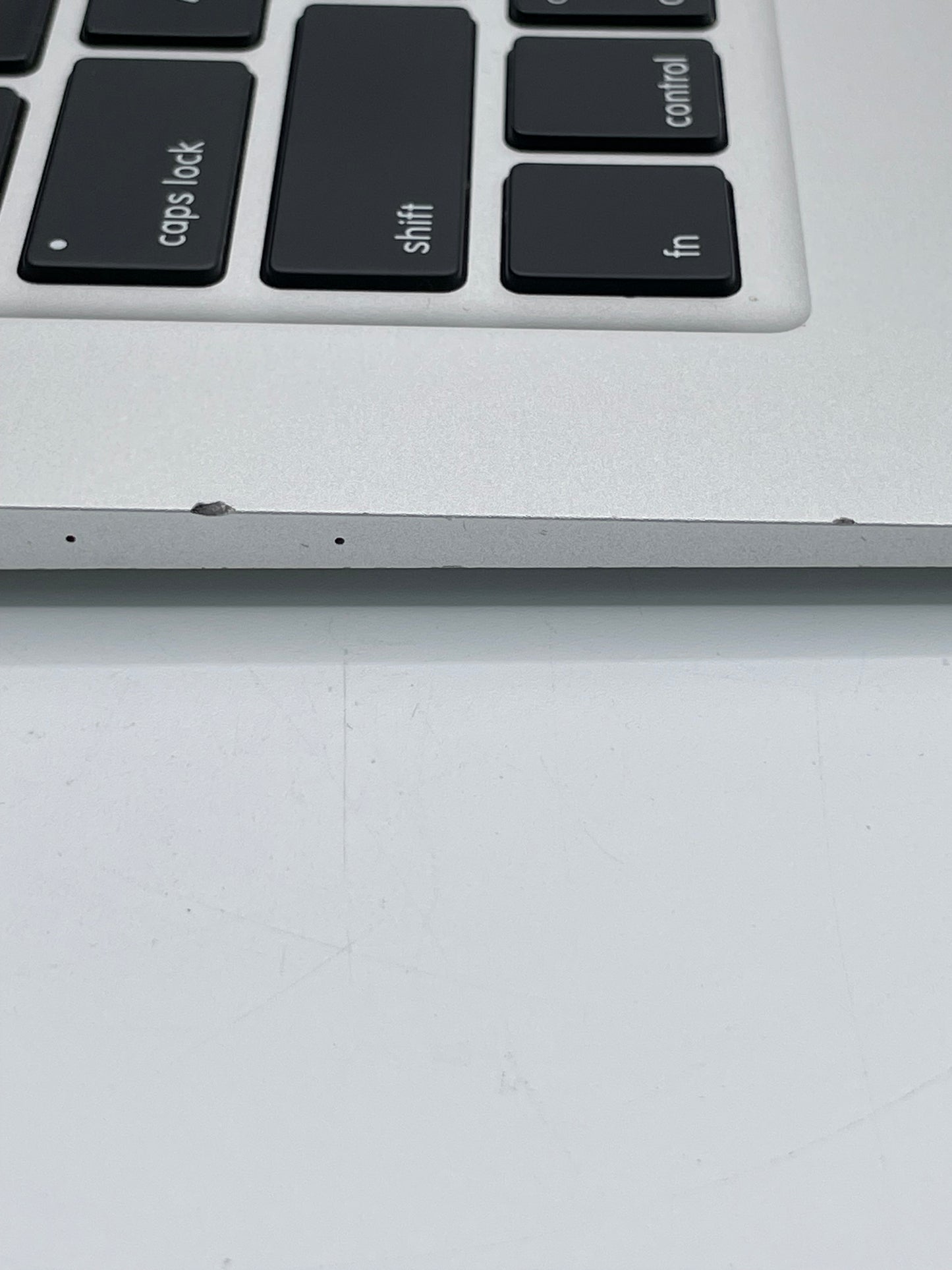 Apple MacBook Air 13" A1466 2015 - Silver, i5, 8GB RAM, 128GB SSD, Used