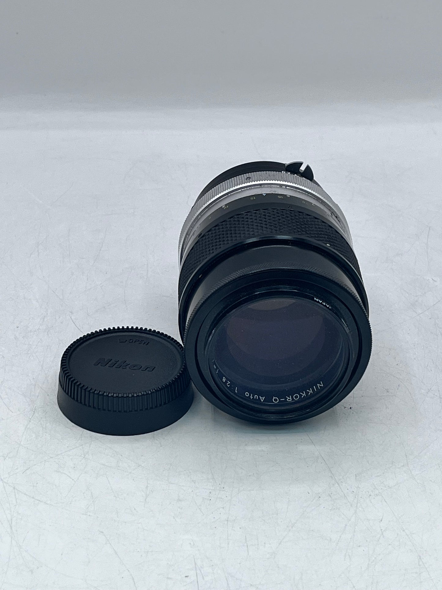 Nikon Nikkor-Q Auto 135mm f2.8 Camera Lens - Black