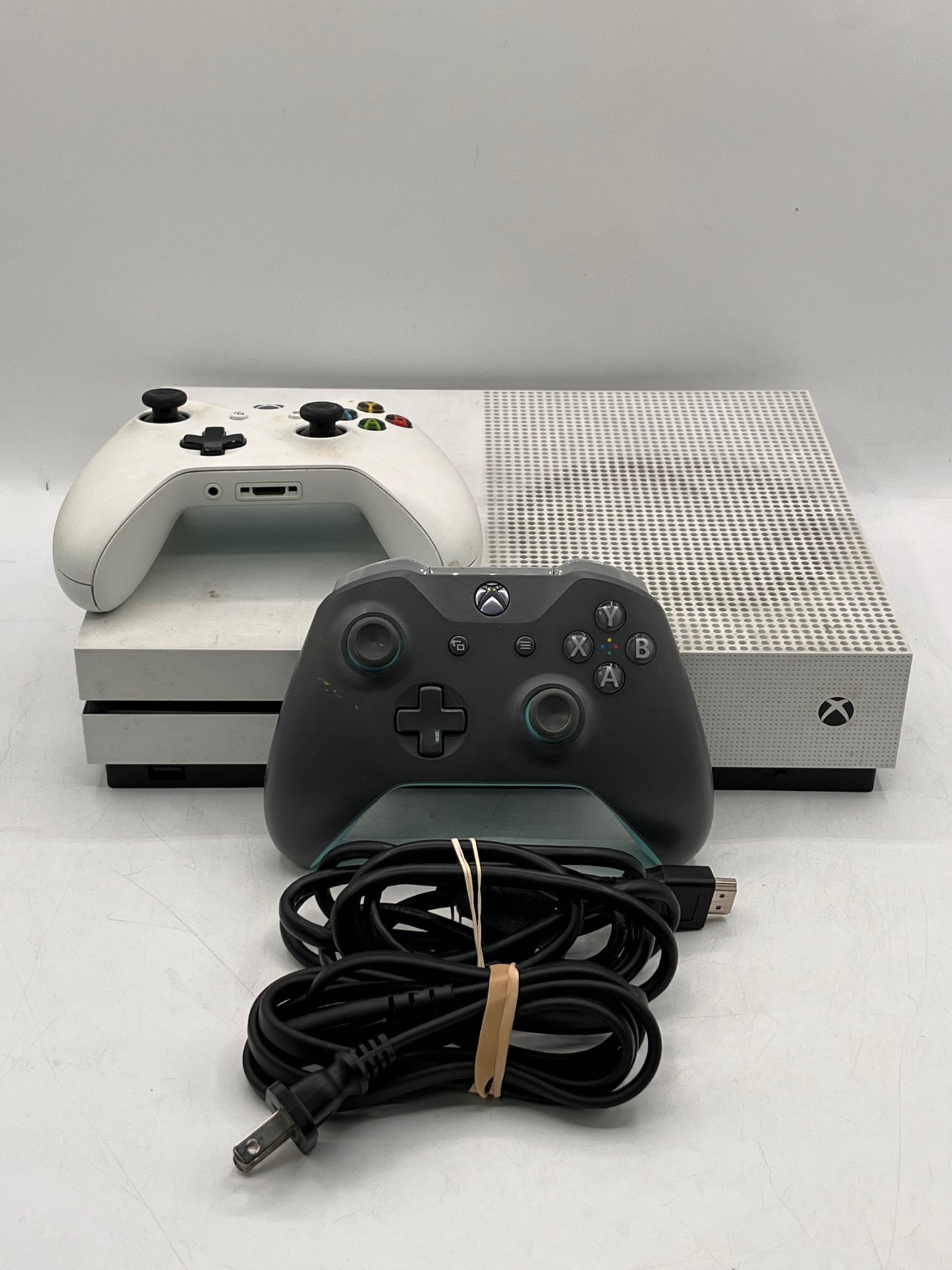 Microsoft Xbox One S (1681) 2016 1TB White Console with 2 Controllers HDMI Cable Power Cable