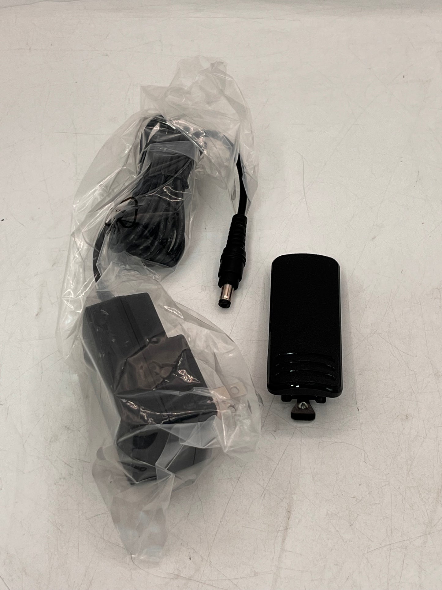 HP602 Two-Way Radio, 4W, 1024C, Analog/DMR, IP67, MD, UHF(400-527MHz) - H08
