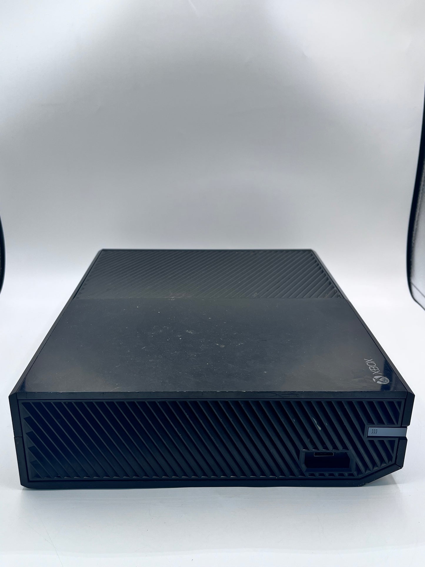 Microsoft Xbox One (1540) 2013 500GB Video Game System Black