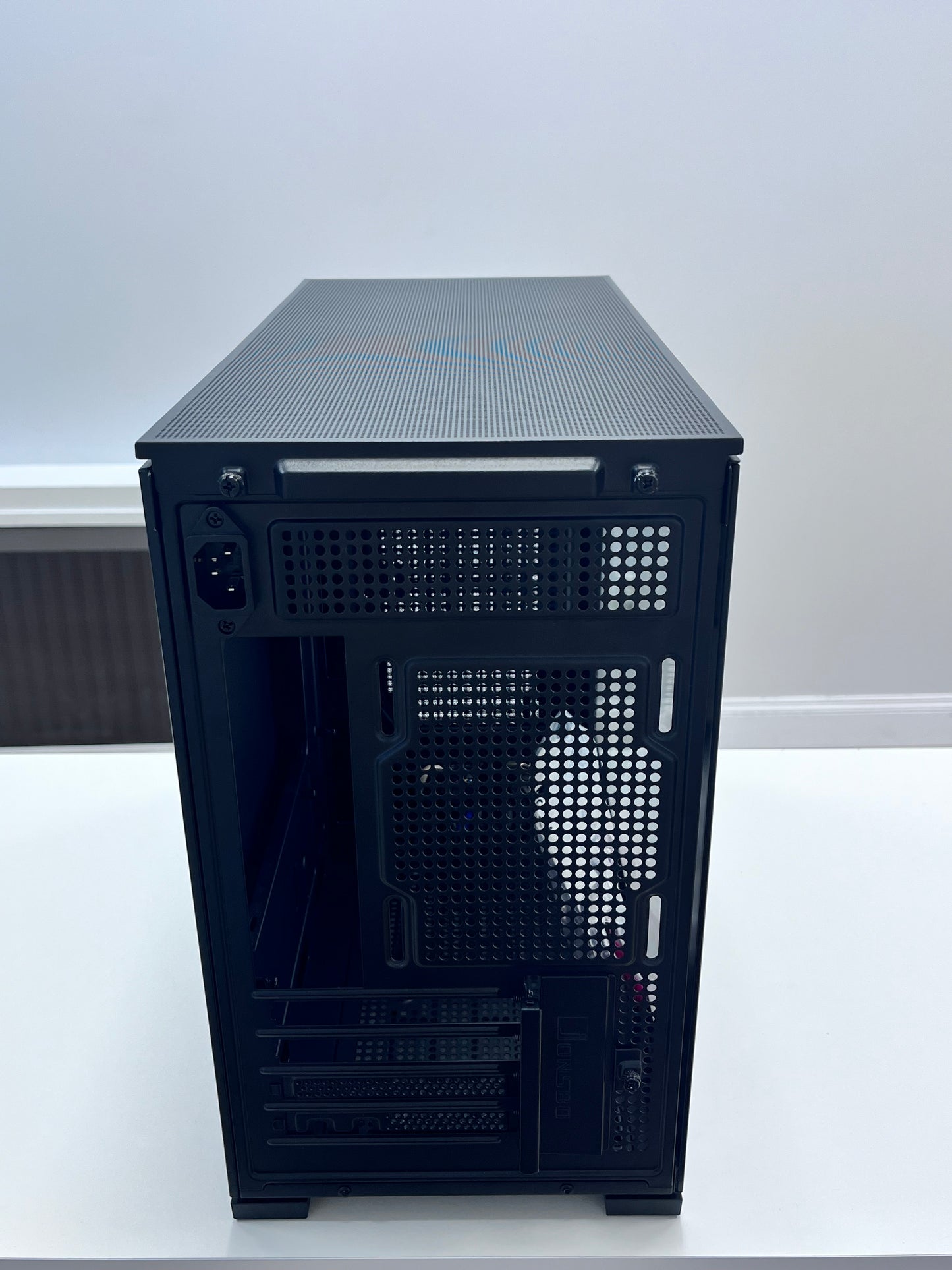 Jonsplus Mini-ITX PC Case with Built-in Display - Black