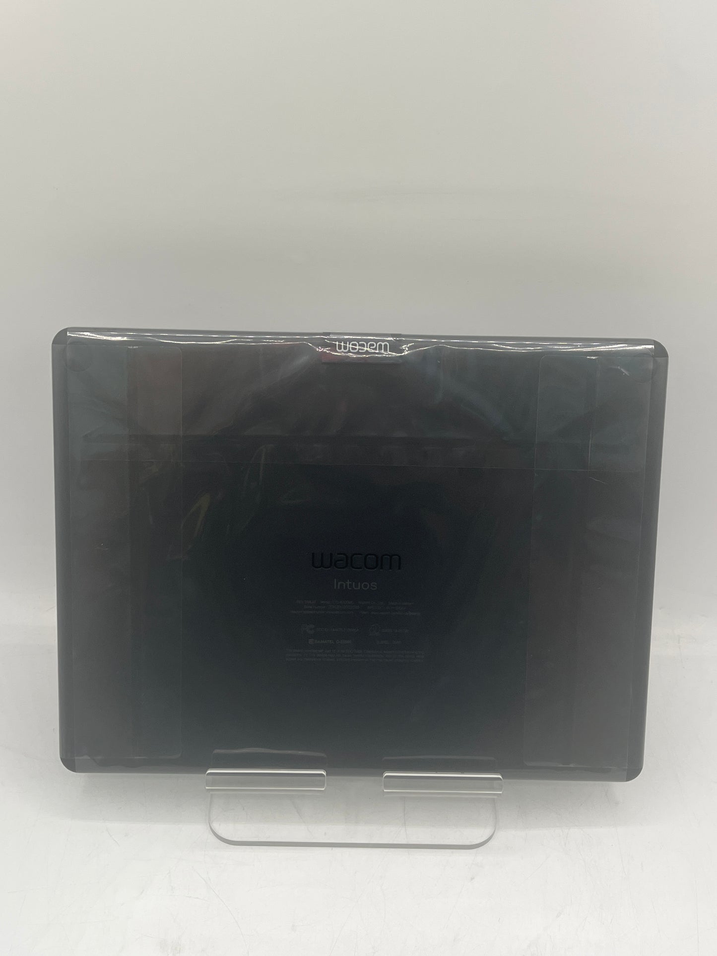 Wacom Intuos CTL-6100WL Drawing Tablet - Black