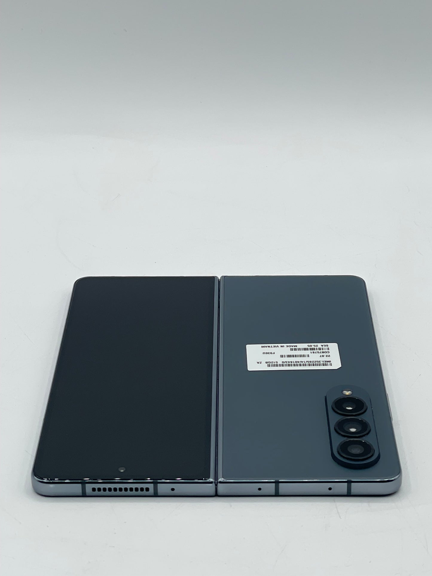 Unlocked Samsung Galaxy Z Fold4 5G SM-F936U1 - 512GB Phantom Black