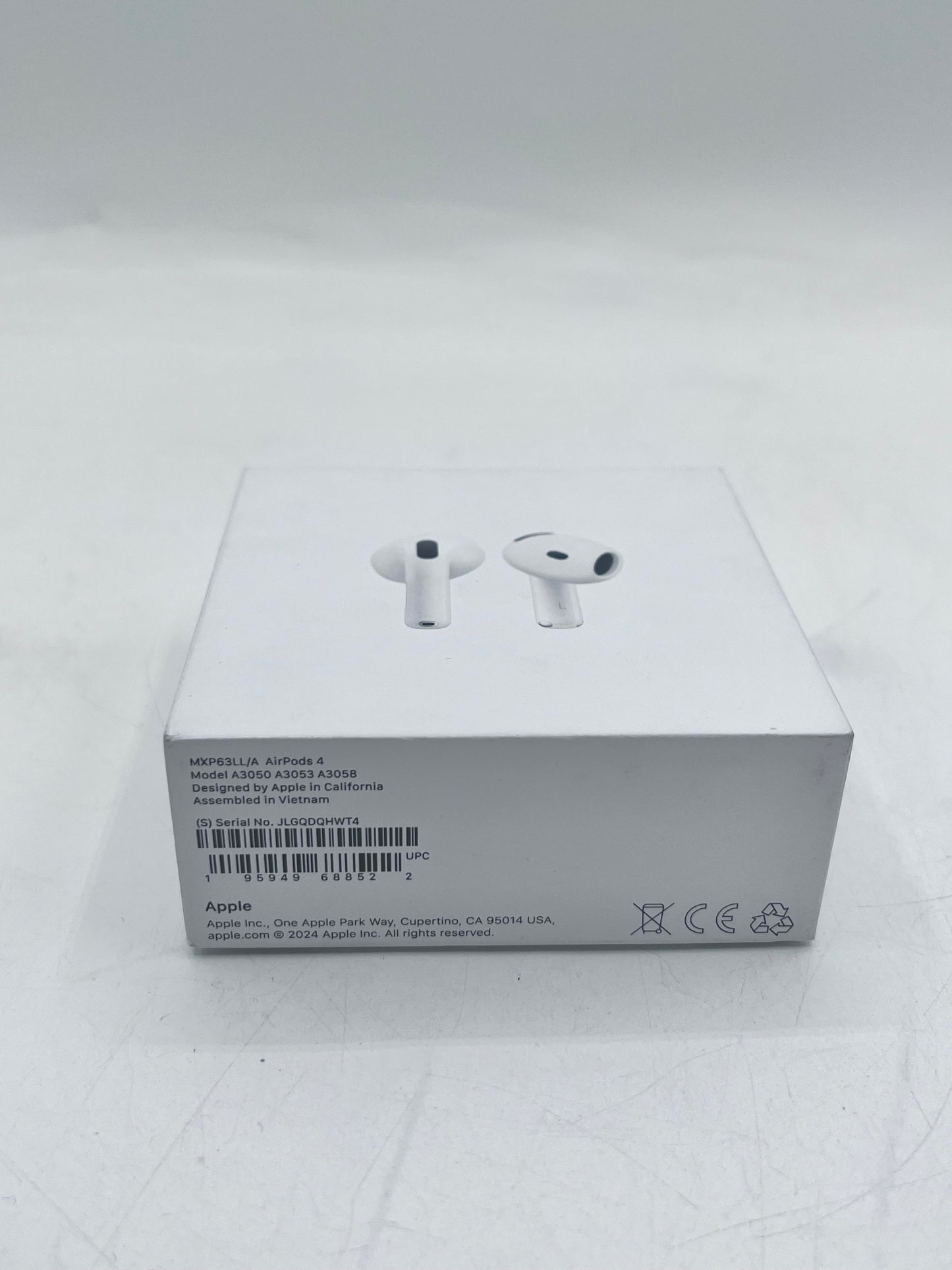 Apple AirPods 4th Gen Complete Set A3050 A3053 A3058 White