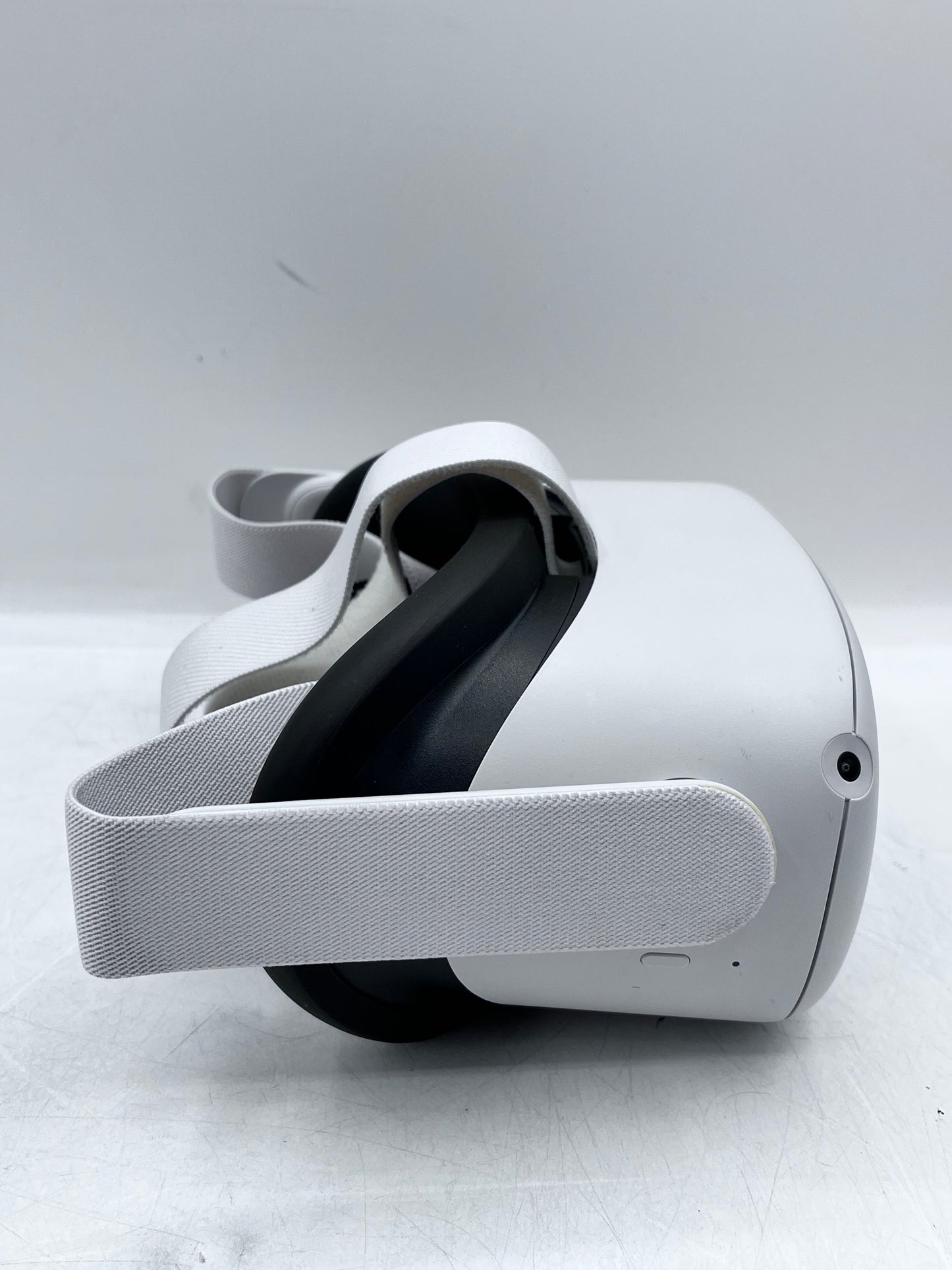 Meta Oculus Quest 2 VR Headset 128GB KW49CM - White