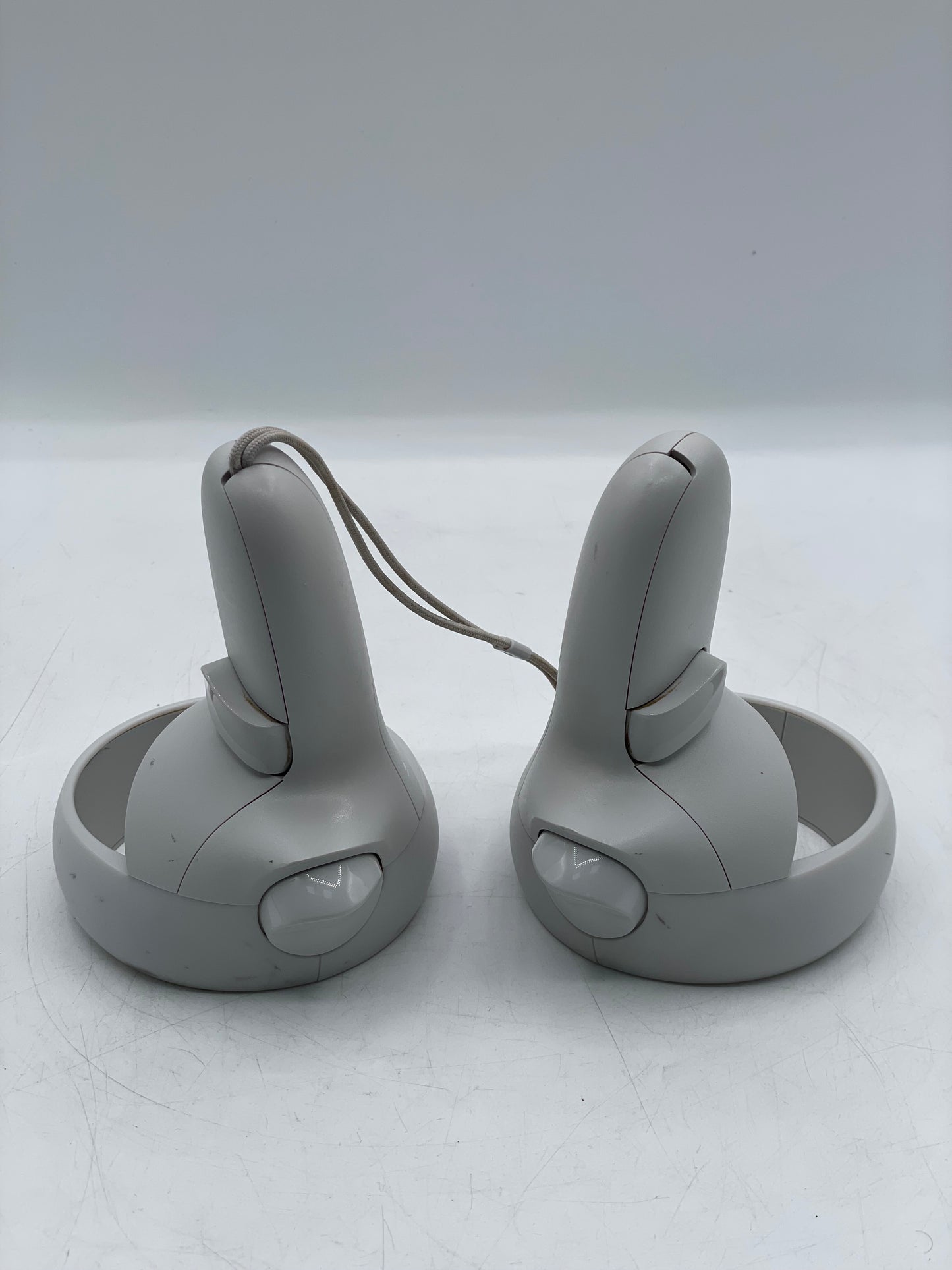 Oculus Quest 2 - 128GB Video Game System - Used - Great Condition!