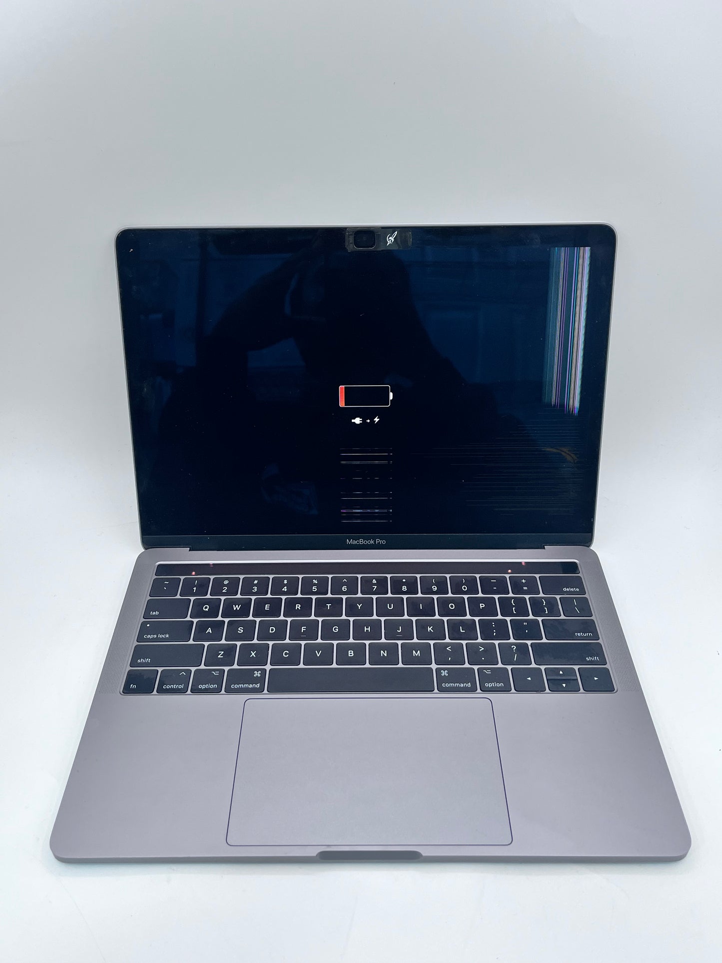 Apple MacBook Pro 13" A1706 128GB 8GB 2017 - Space Gray